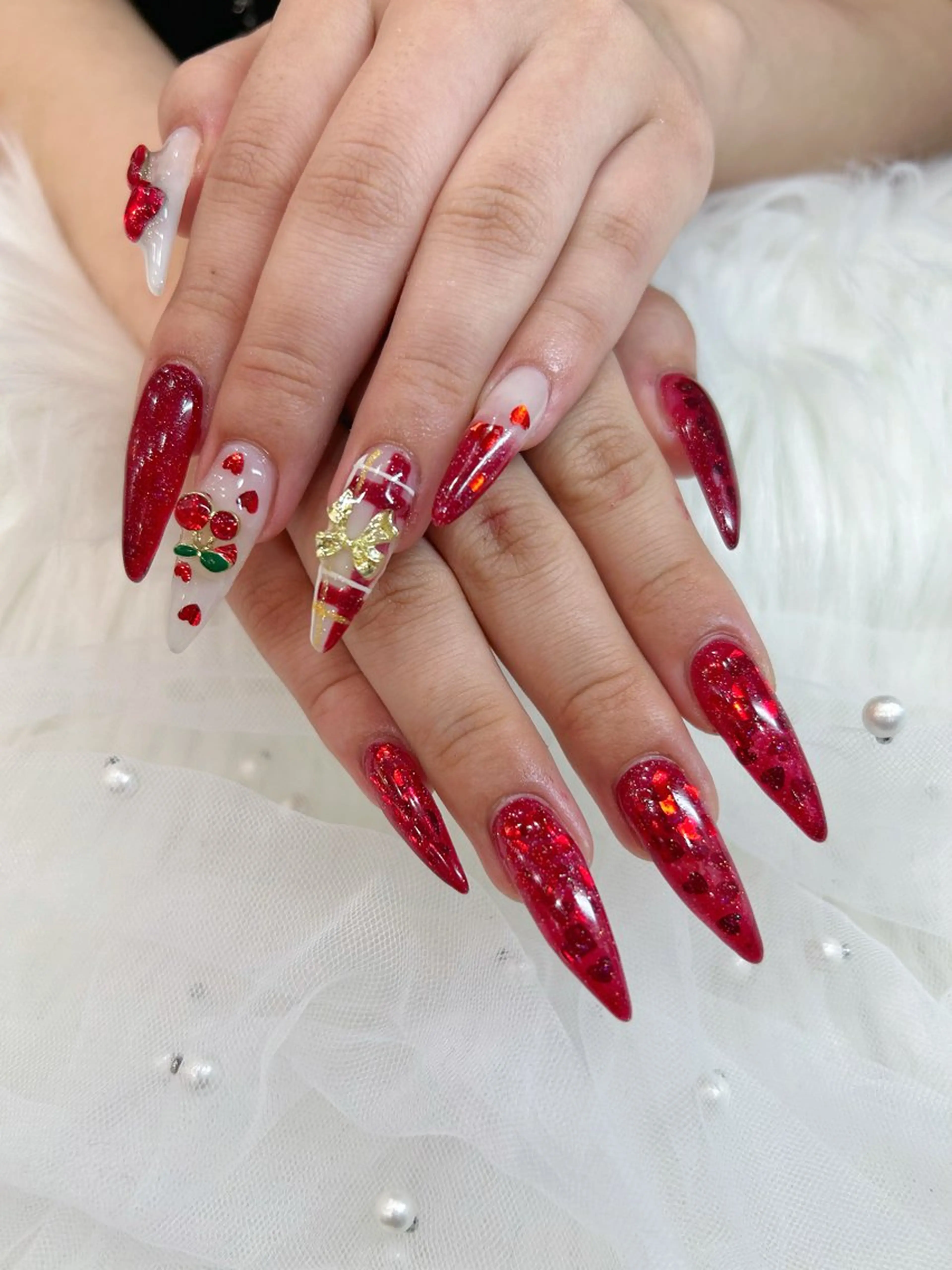 ネイル ガーリー ハート ホログラムネイル スカルプネイル ハンドネイル icy,nail ユリアのネイルデザイン