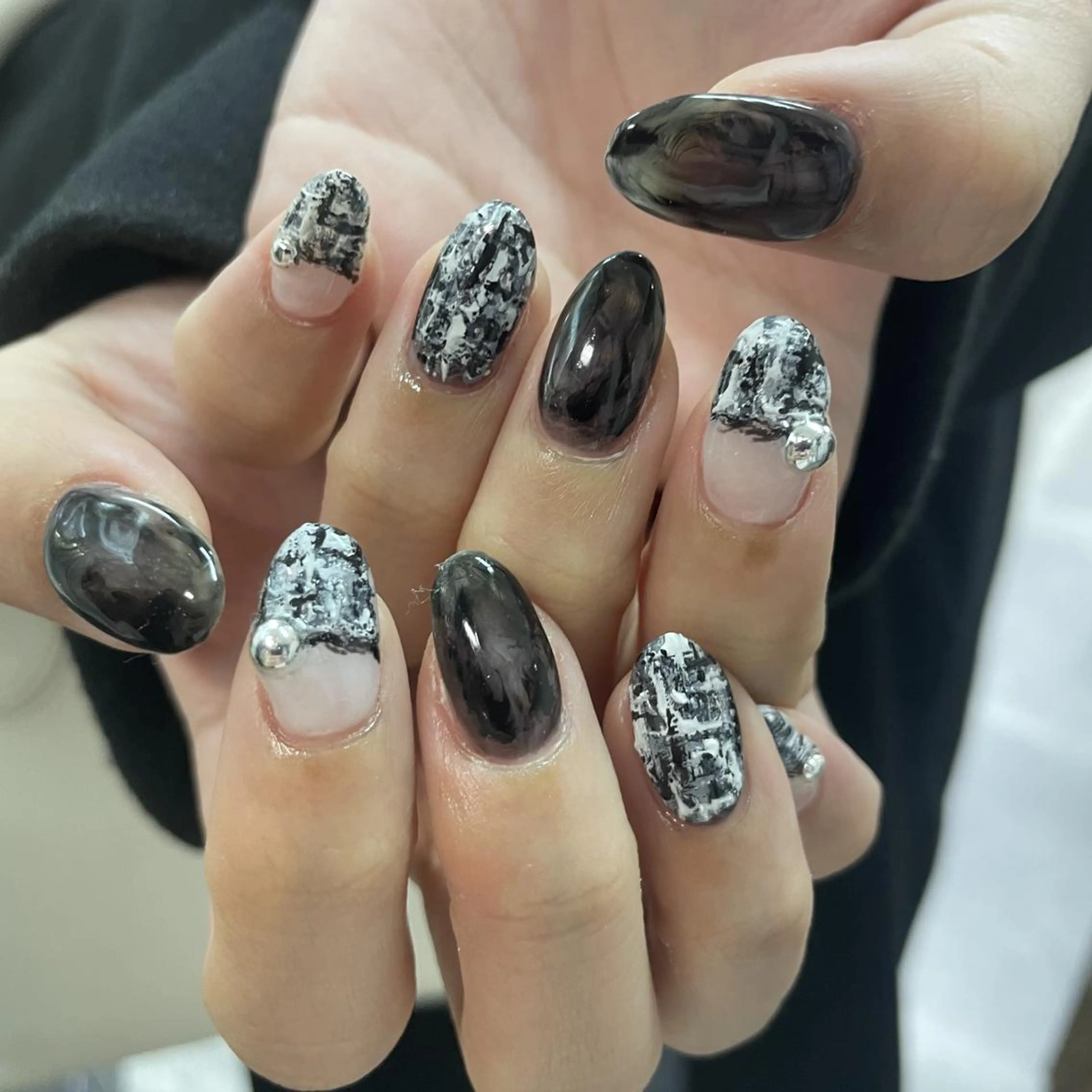 ネイル アートネイル ジェルネイル キラキラネイル ニュアンスネイル スカルプネイル nailstudio eviz新宿店のネイルデザイン