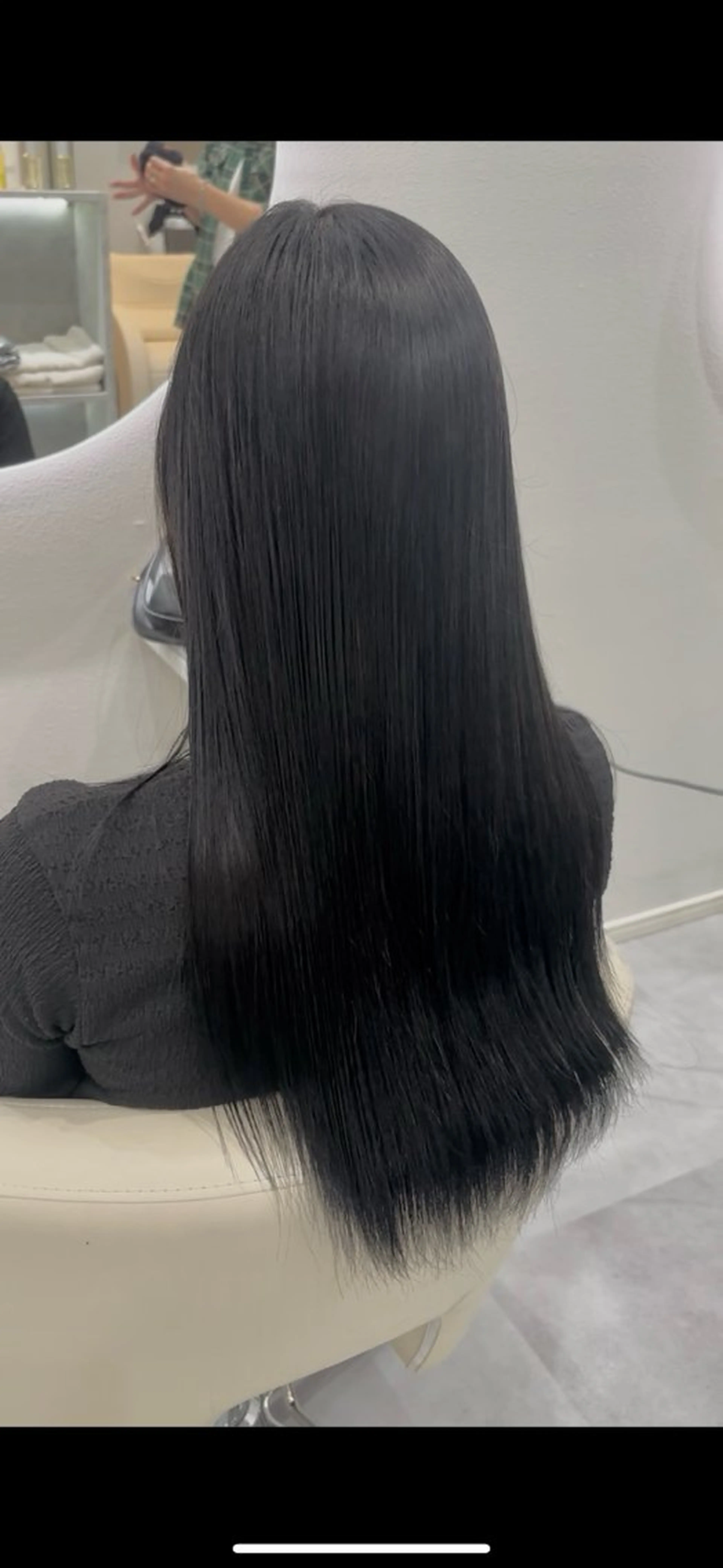 ロング カラー 黒髪 Light所属・上岡 蓮のヘアスタイル