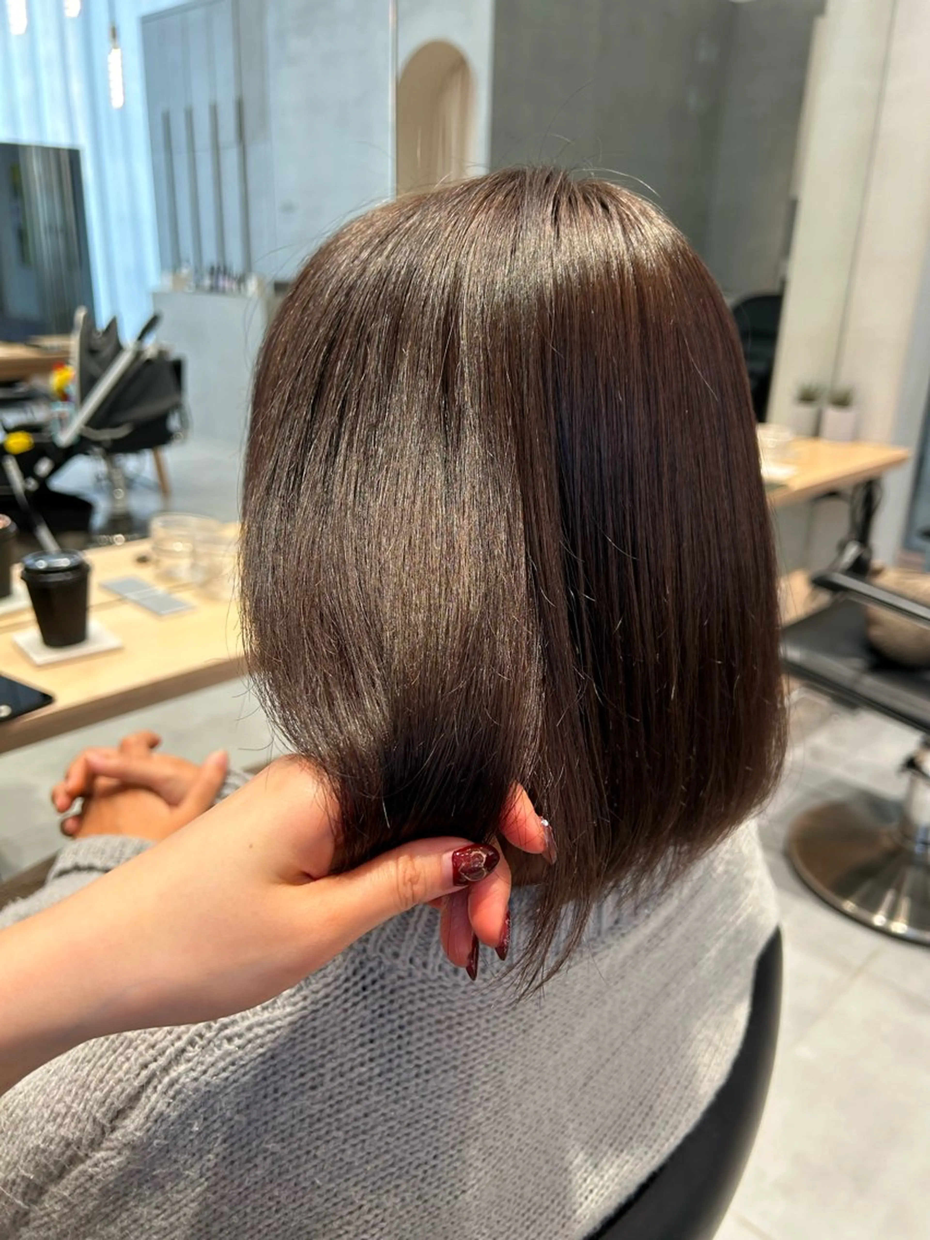 ミディアム カラー グレージュ ヘアカラー トリートメント ヘアセット ショートカット/ ハイトーン🪼風香のヘアスタイル