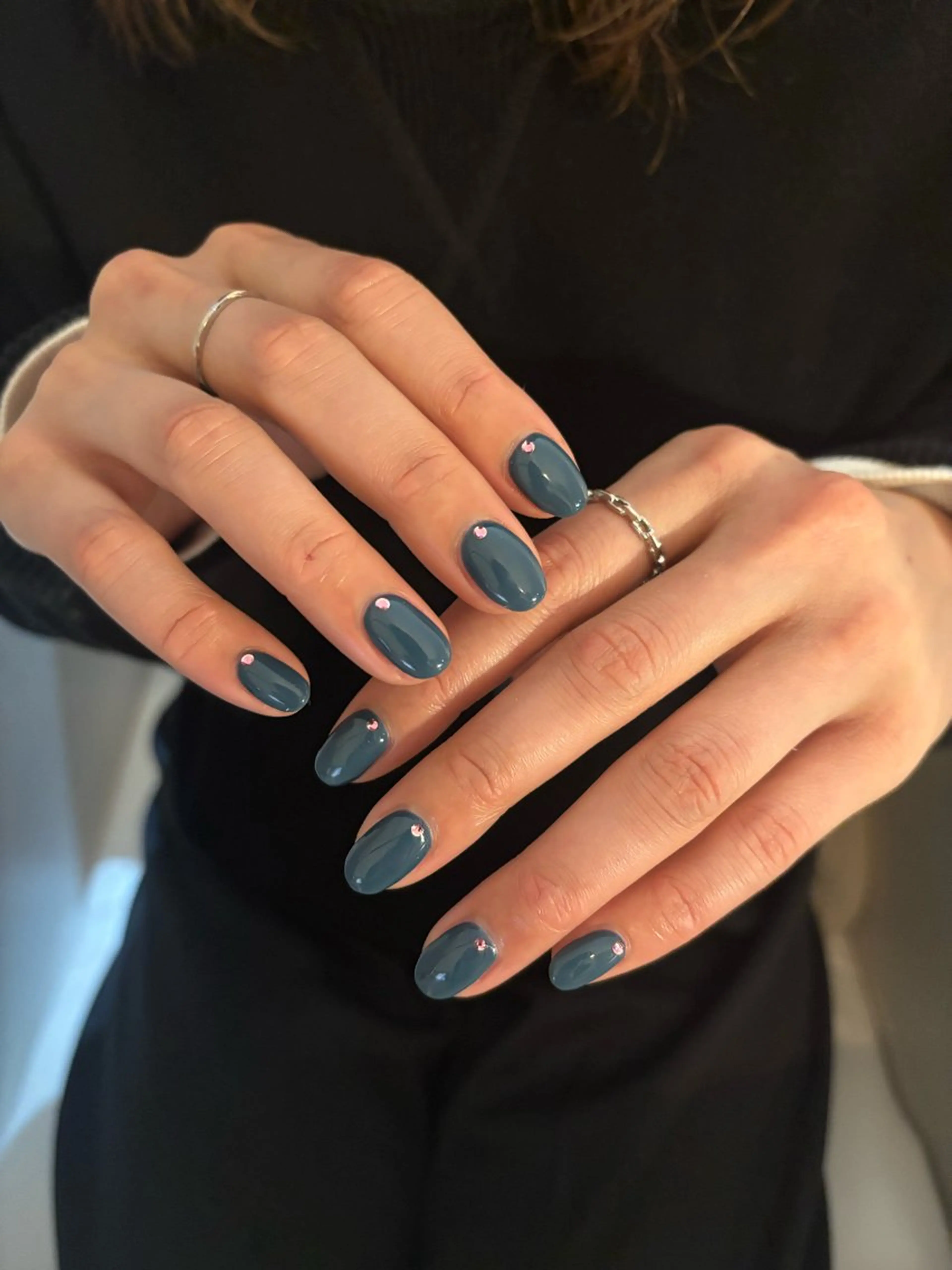 ネイル ストーンネイル ハンドネイル soirée所属・nail salon Soiréeのネイルデザイン