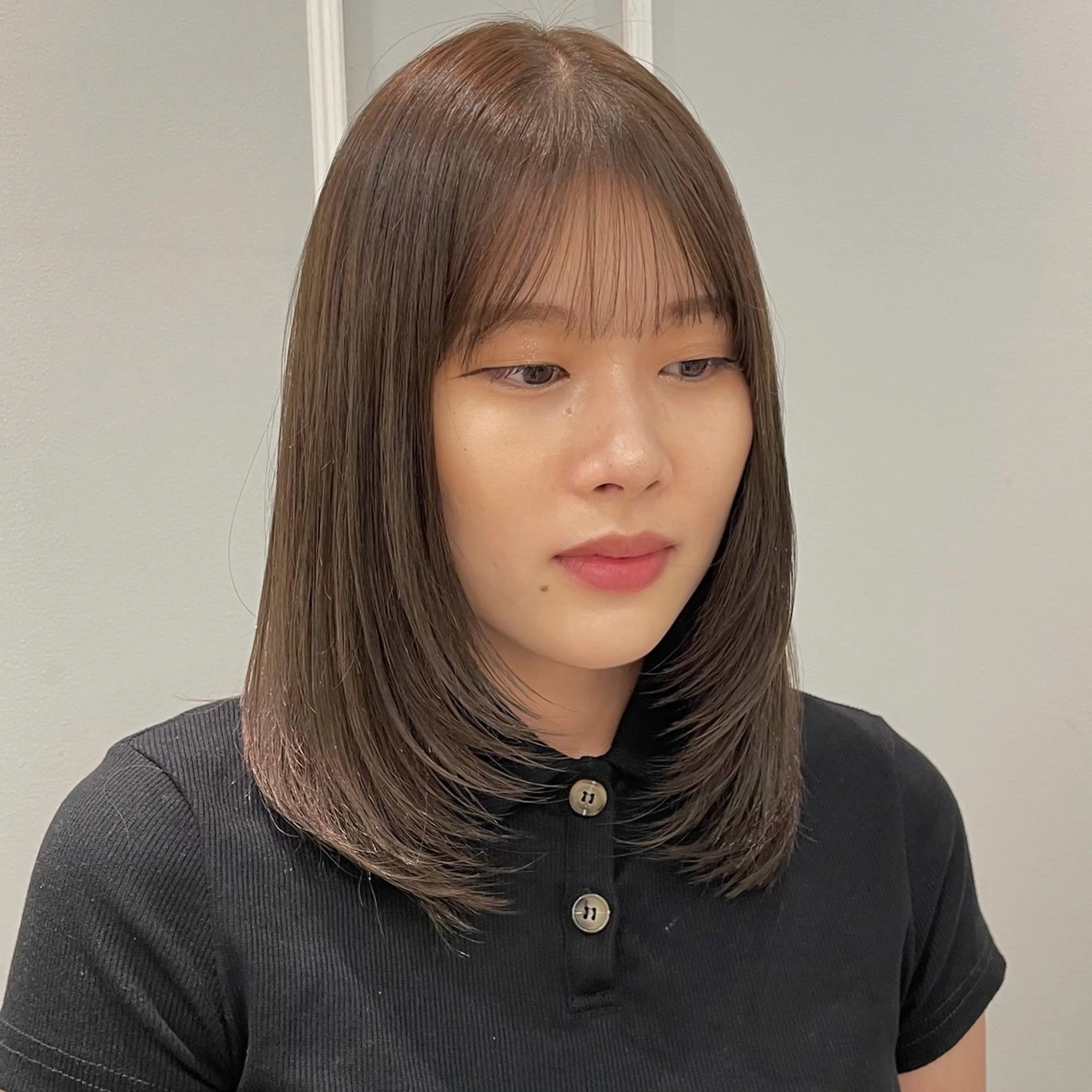 ミディアム ミディアムレイヤー レイヤーカット カット ヘアカラー トリートメント 🩶赤み消しカラー 🐈‍⬛荻野美思🐾のヘアスタイル