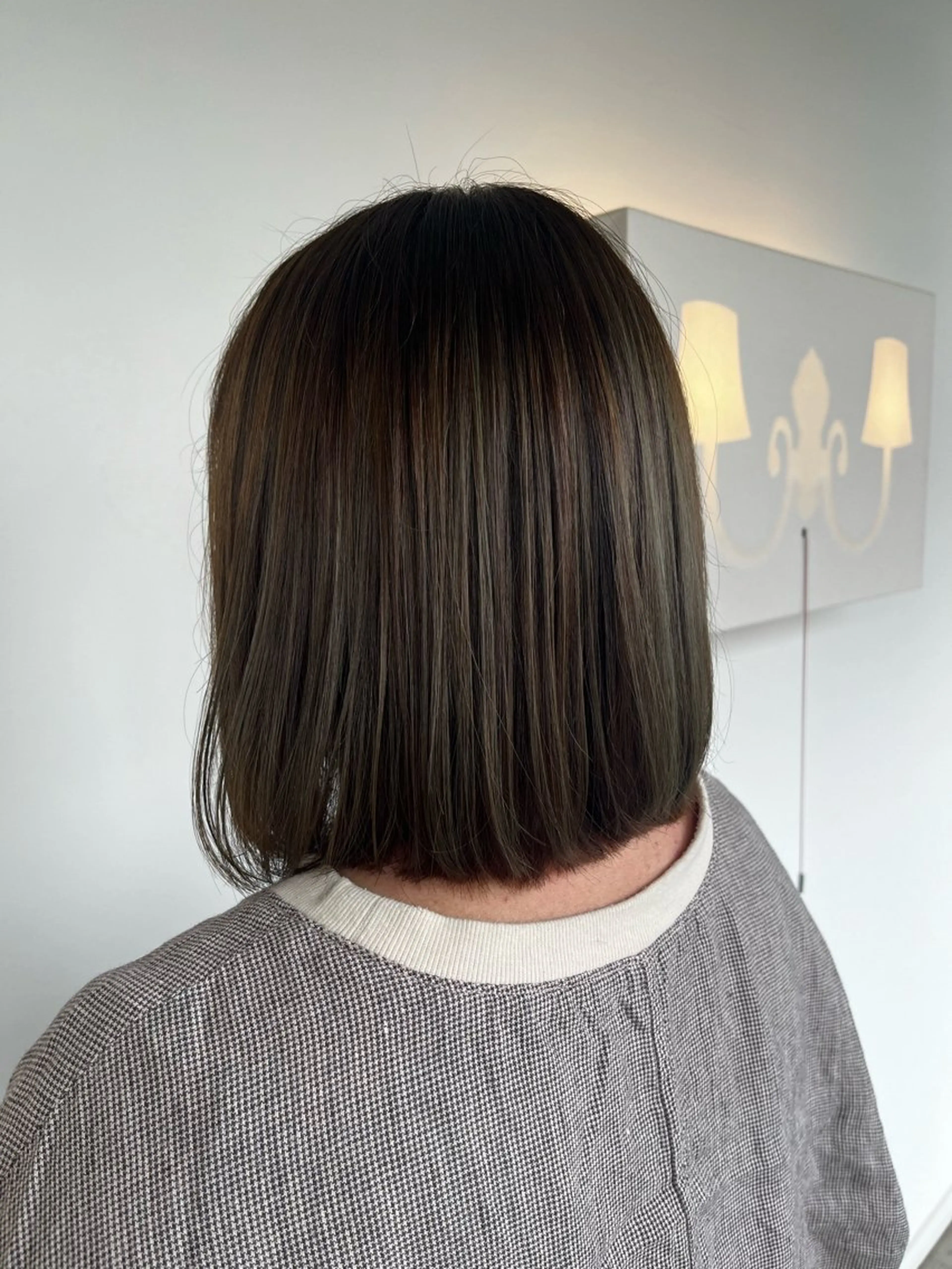 ミディアム 切りっぱなしボブ ボブ カット ヘアカラー トリートメント sharon所属・おせ ちさとのヘアスタイル