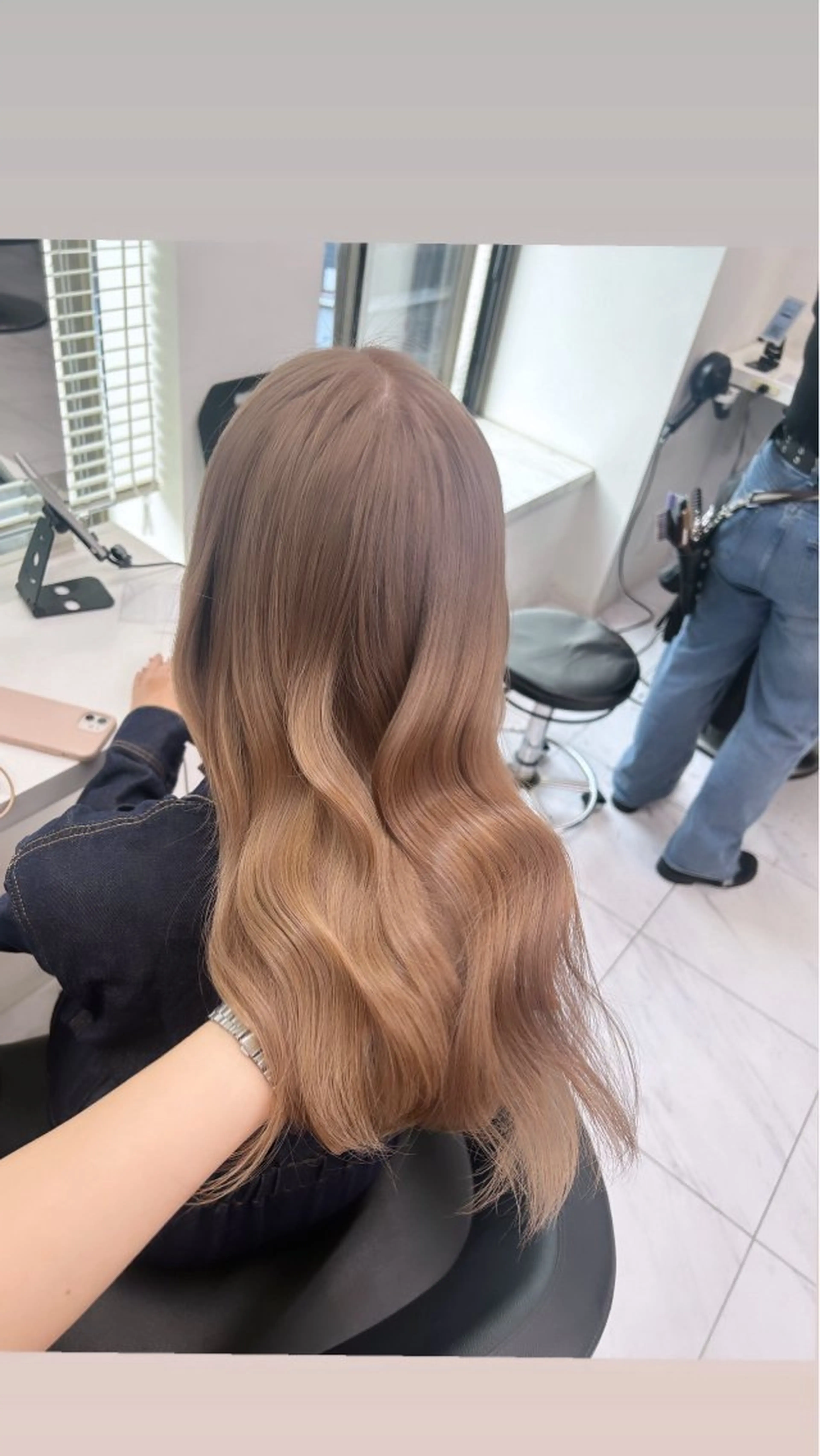 カラー ヘアカラー トリートメント beige🤎ダブル カラー/レイヤー🧸のヘアスタイル