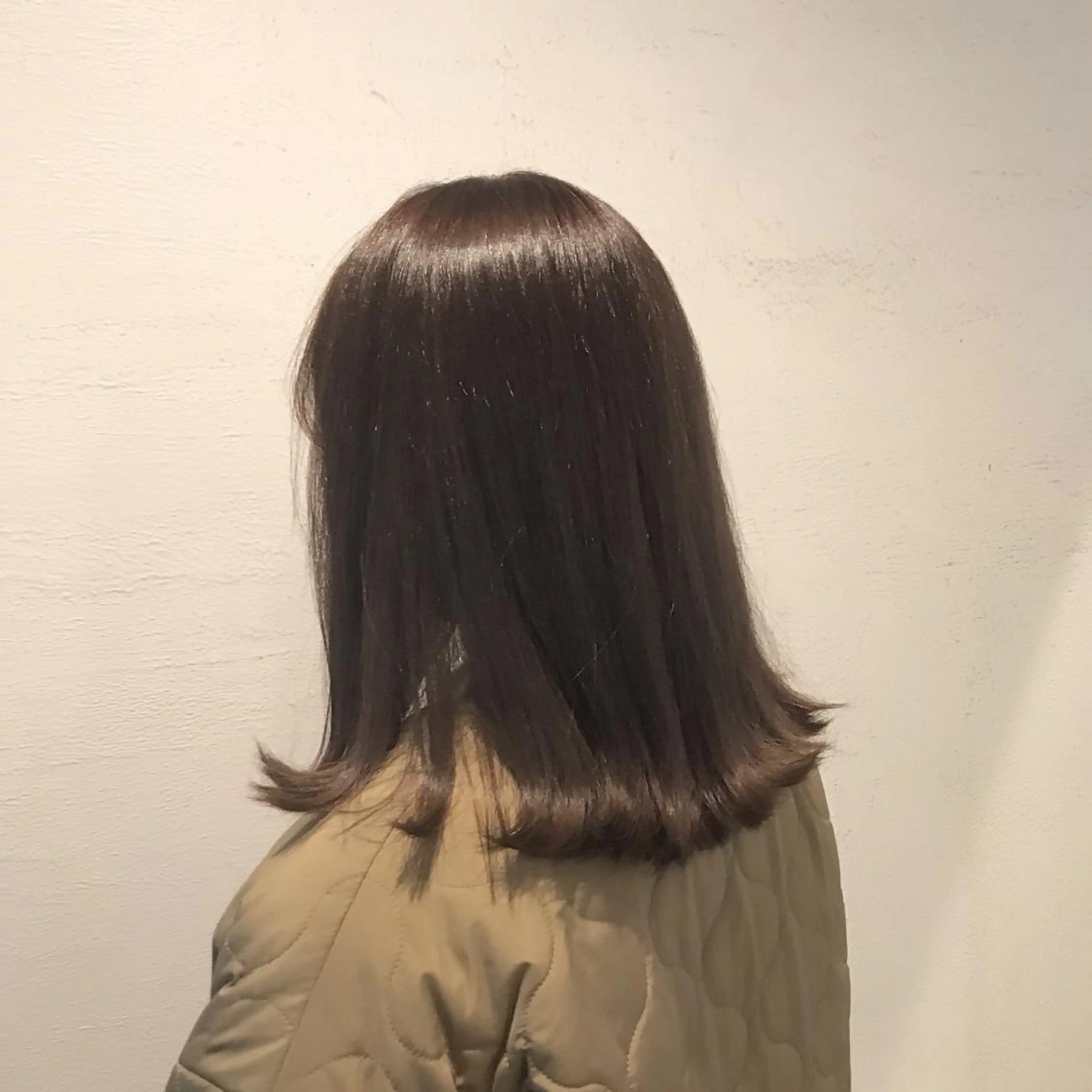 セミロング カラー tocca/博多 /艶髪/金城夏帆のヘアスタイル