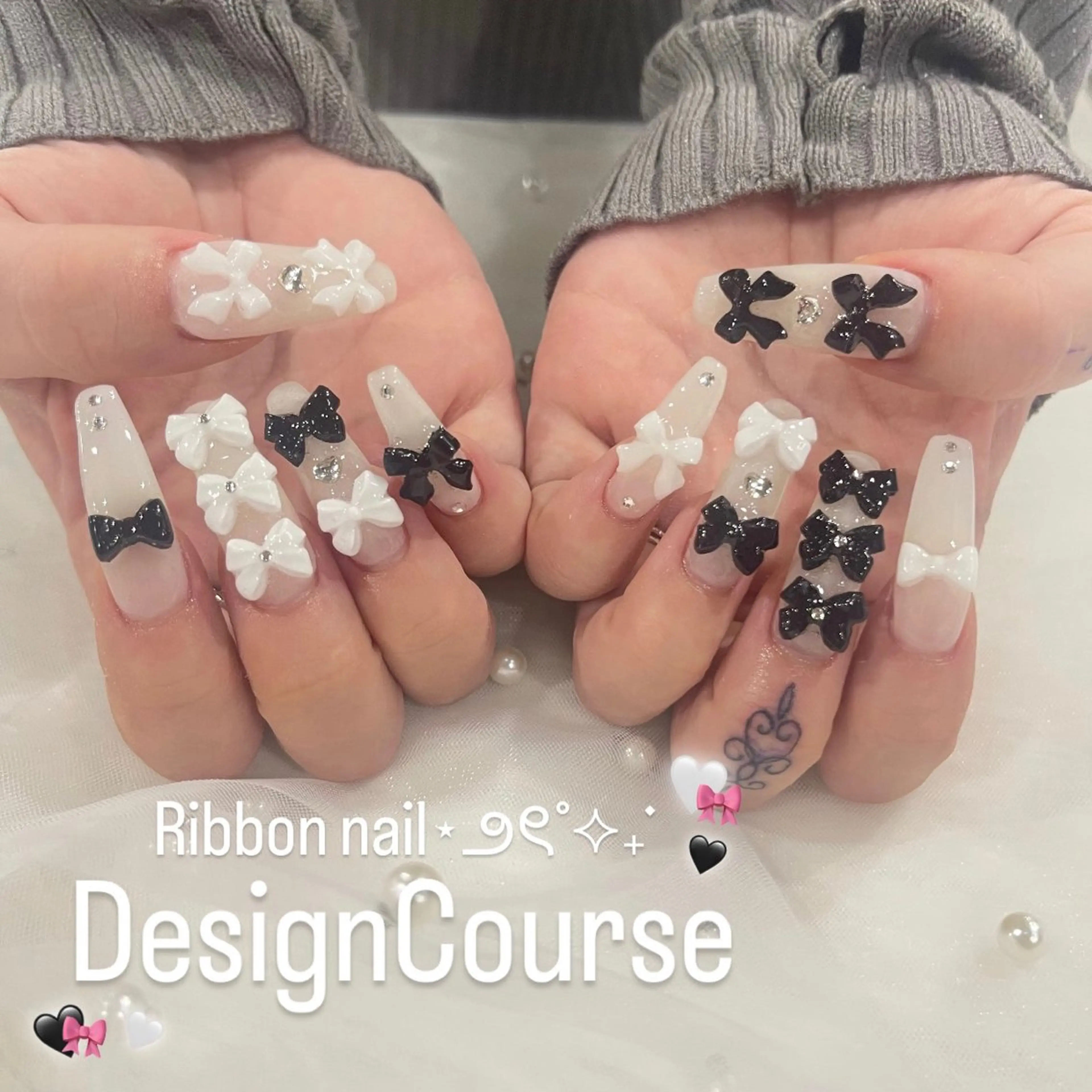 ネイル ハンドネイル 🧁fein. nana🩵のネイルデザイン