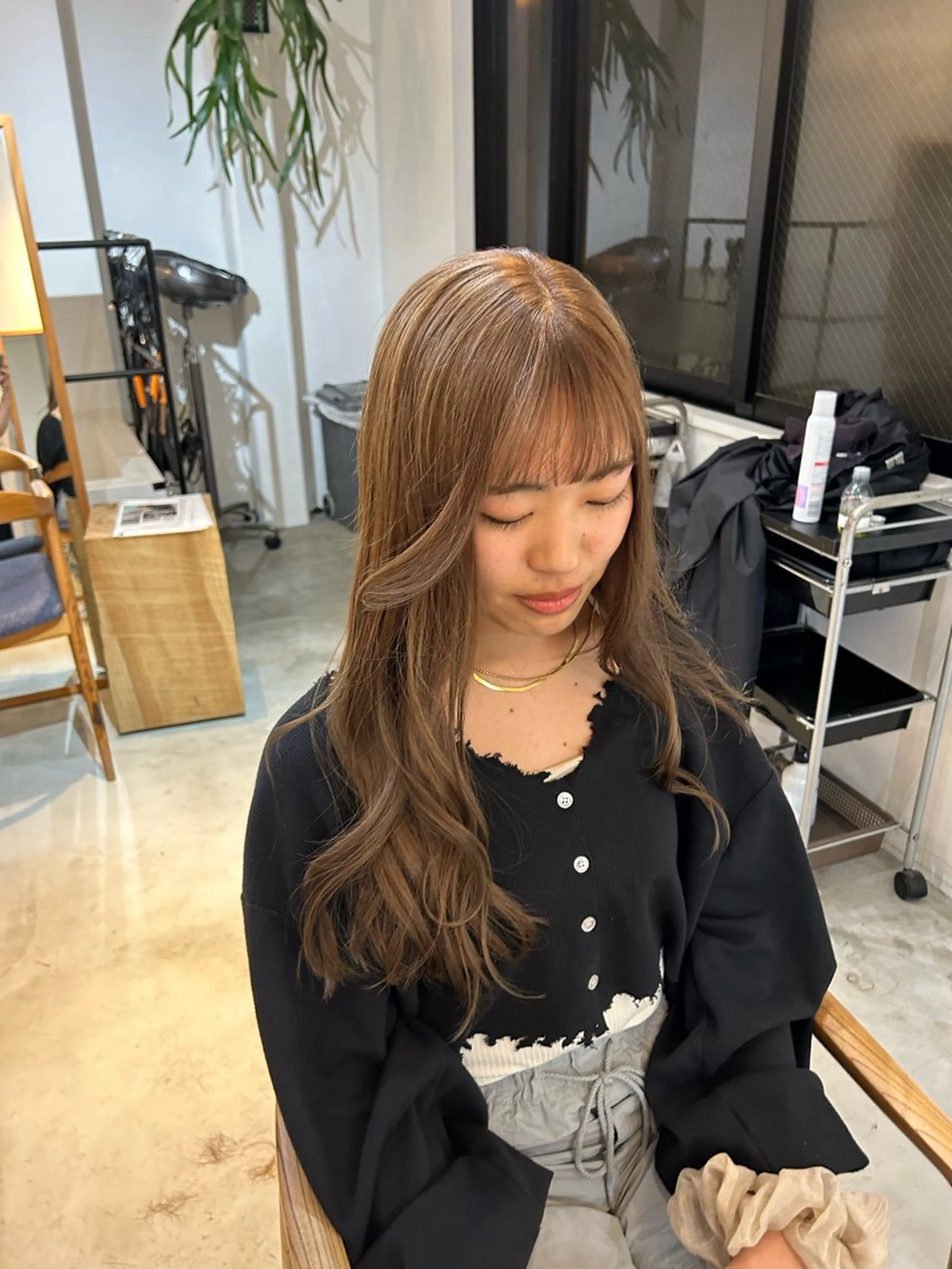ロング カラー ベージュカラー ブリーチ グレージュ ヘアカラー 透明感カラー/ 顔周りカット🎀メイのヘアスタイル