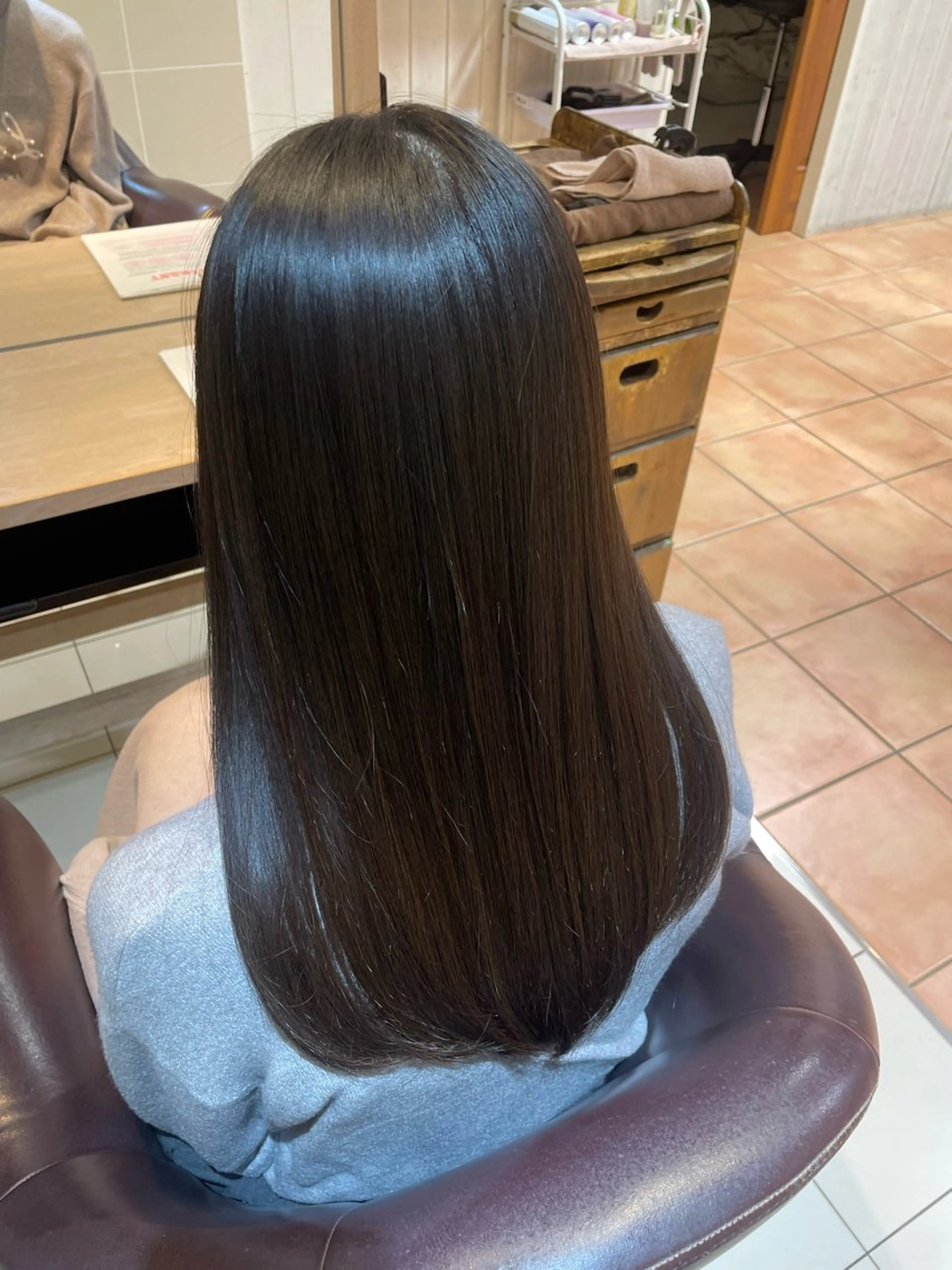 ロング 縮毛矯正 NA NAのヘアスタイル