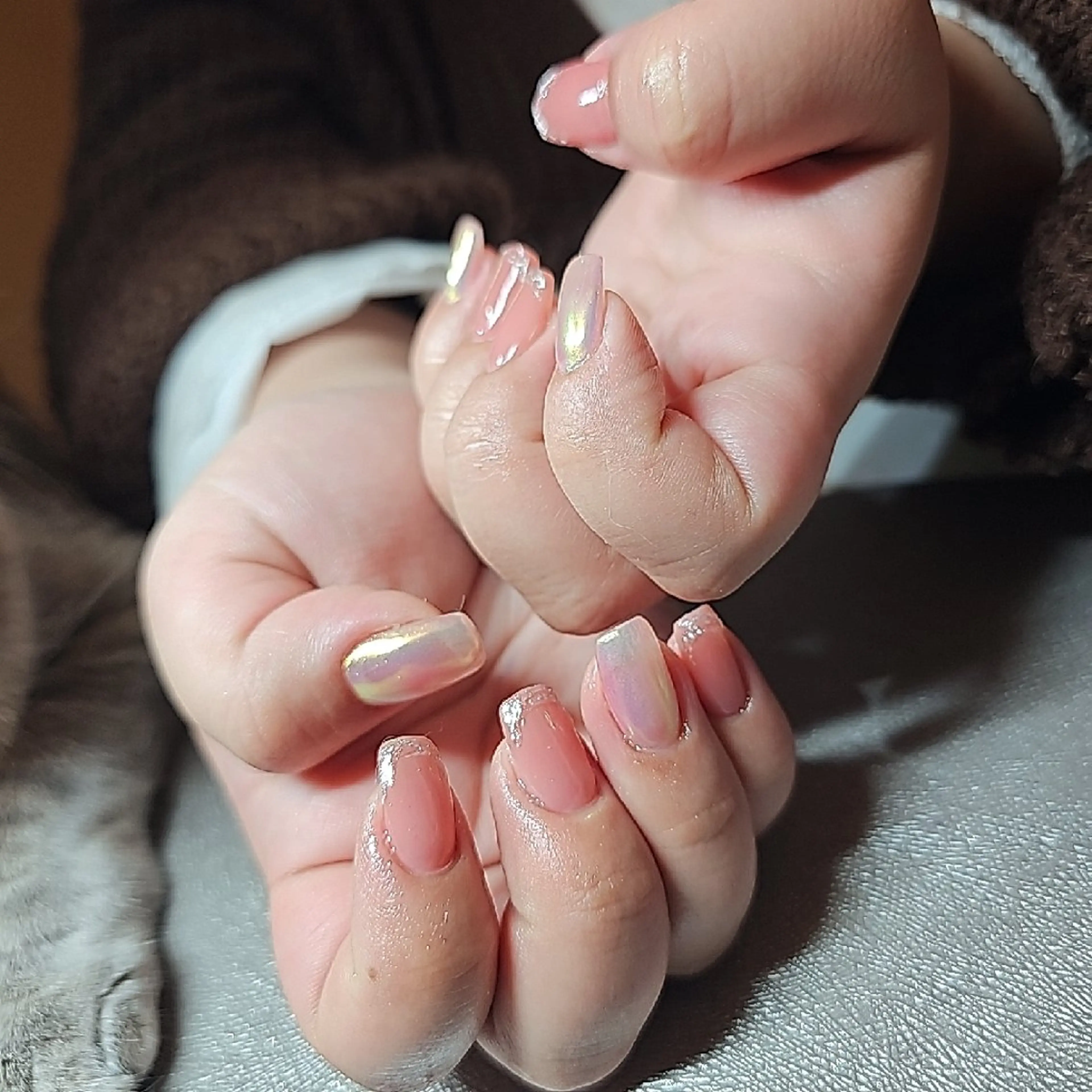 ネイル オーロラネイル ハンドネイル salon de Princess所属・salon de  Princessのネイルデザイン