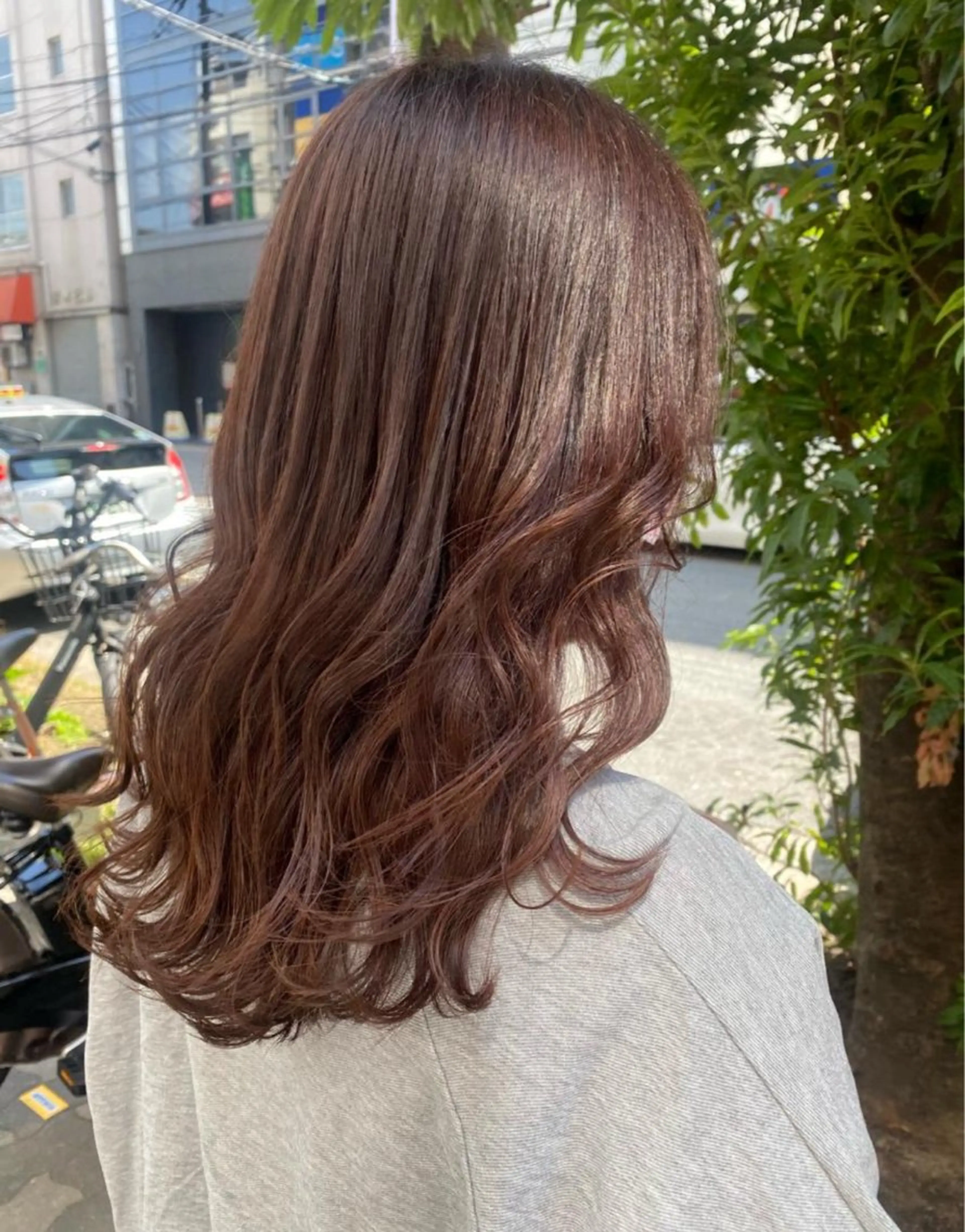 セミロング カラー 松尾 遥花のヘアスタイル