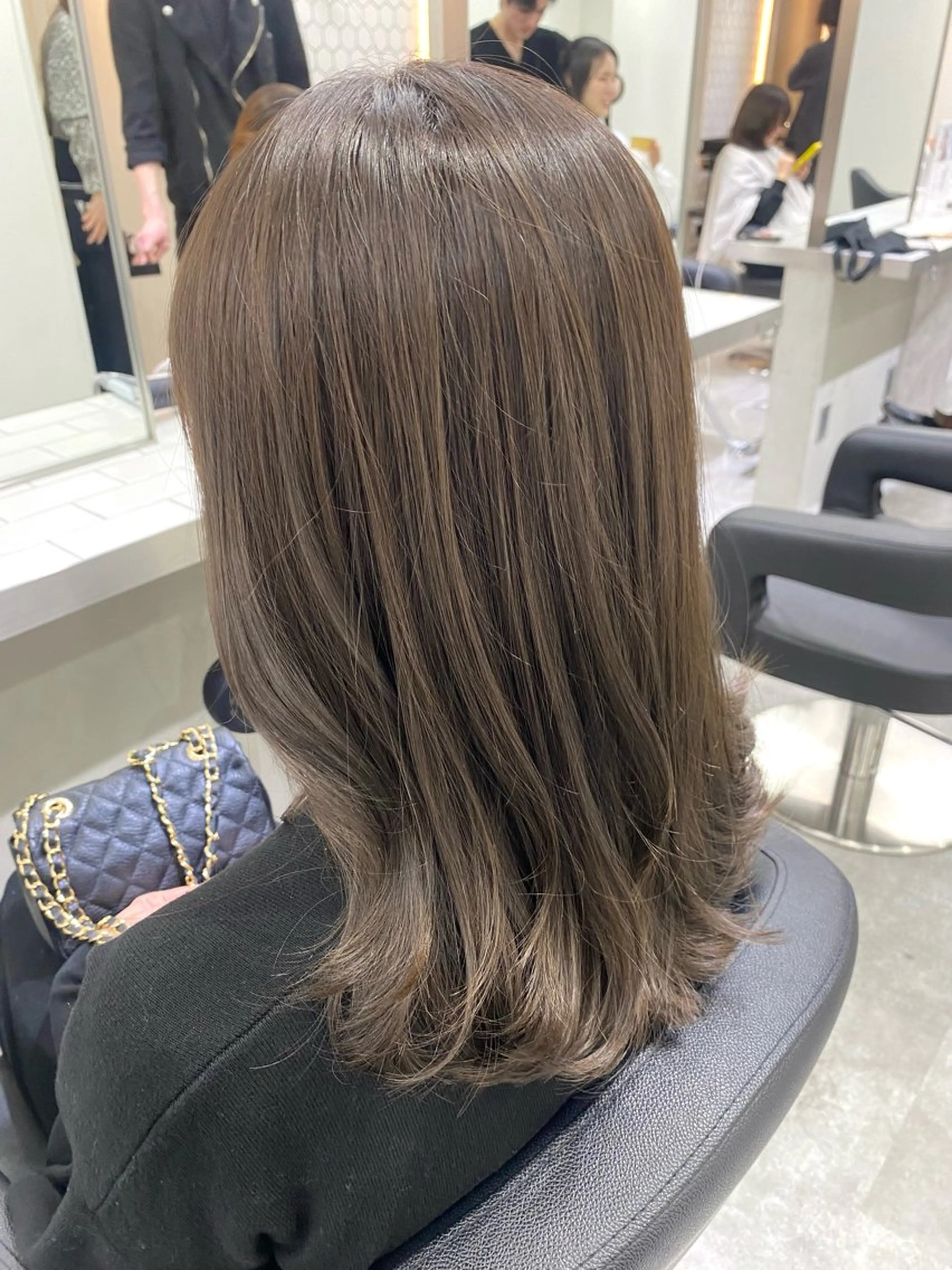 ミディアム カラー ヘアカラー トリートメント 銀座 キュアリスト/ nanaco🦔のヘアスタイル