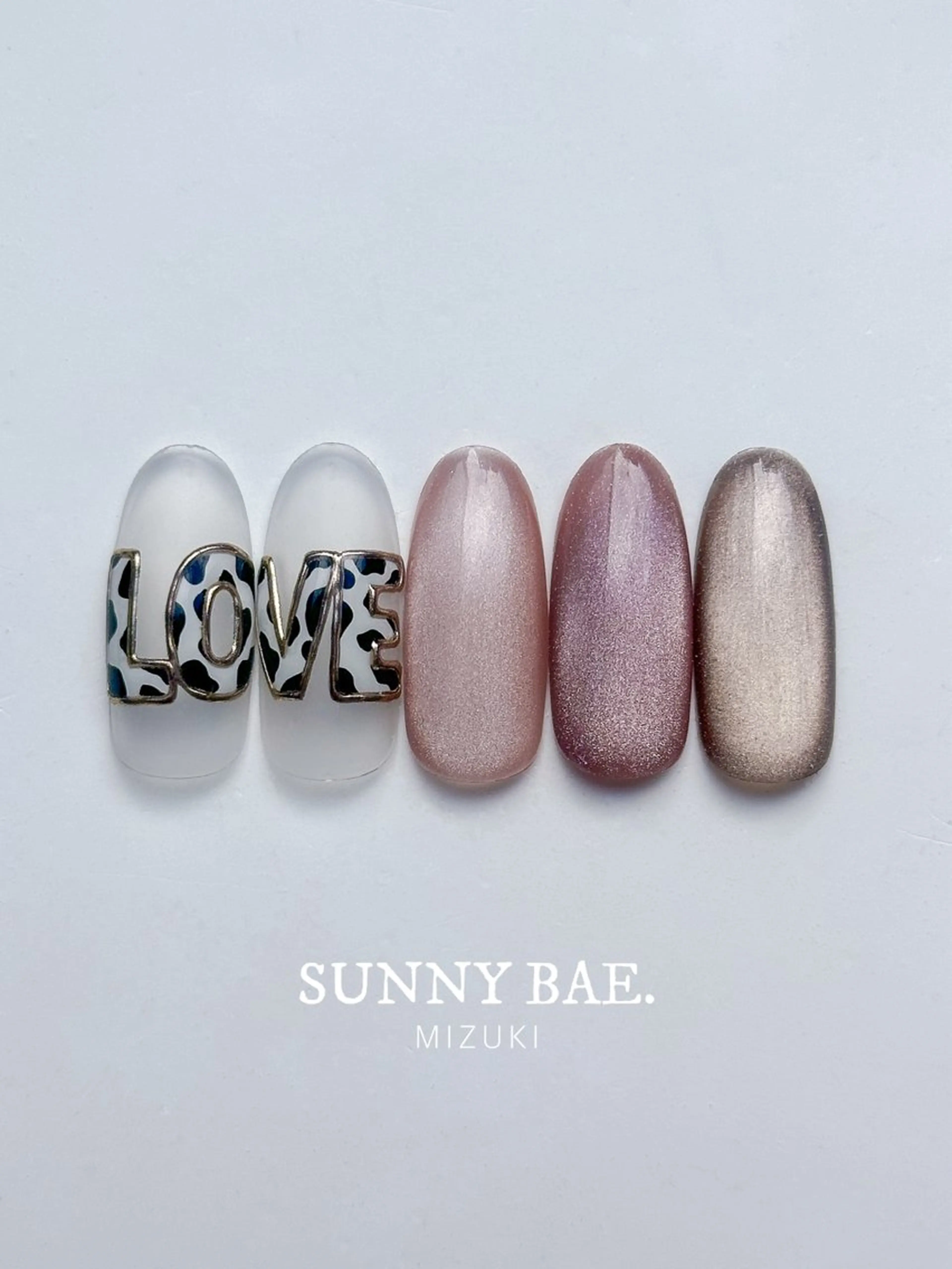 ネイル アートネイル マグネットネイル ミラーネイル フットネイル SUNNY BAE. 🌼MIZUKIのネイルデザイン
