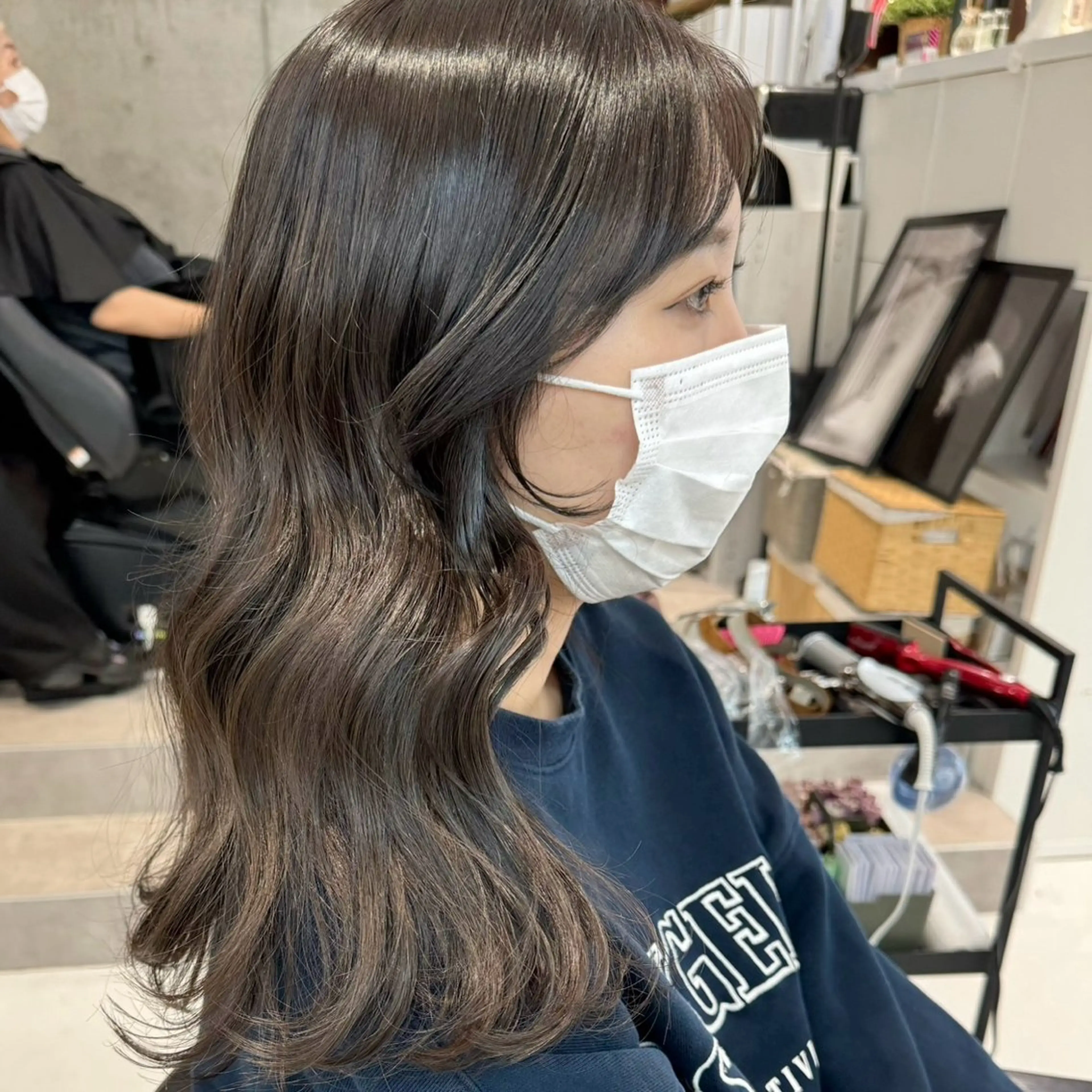 ロング カラー アッシュ 会田有紀 /切りっぱなしボブのヘアスタイル