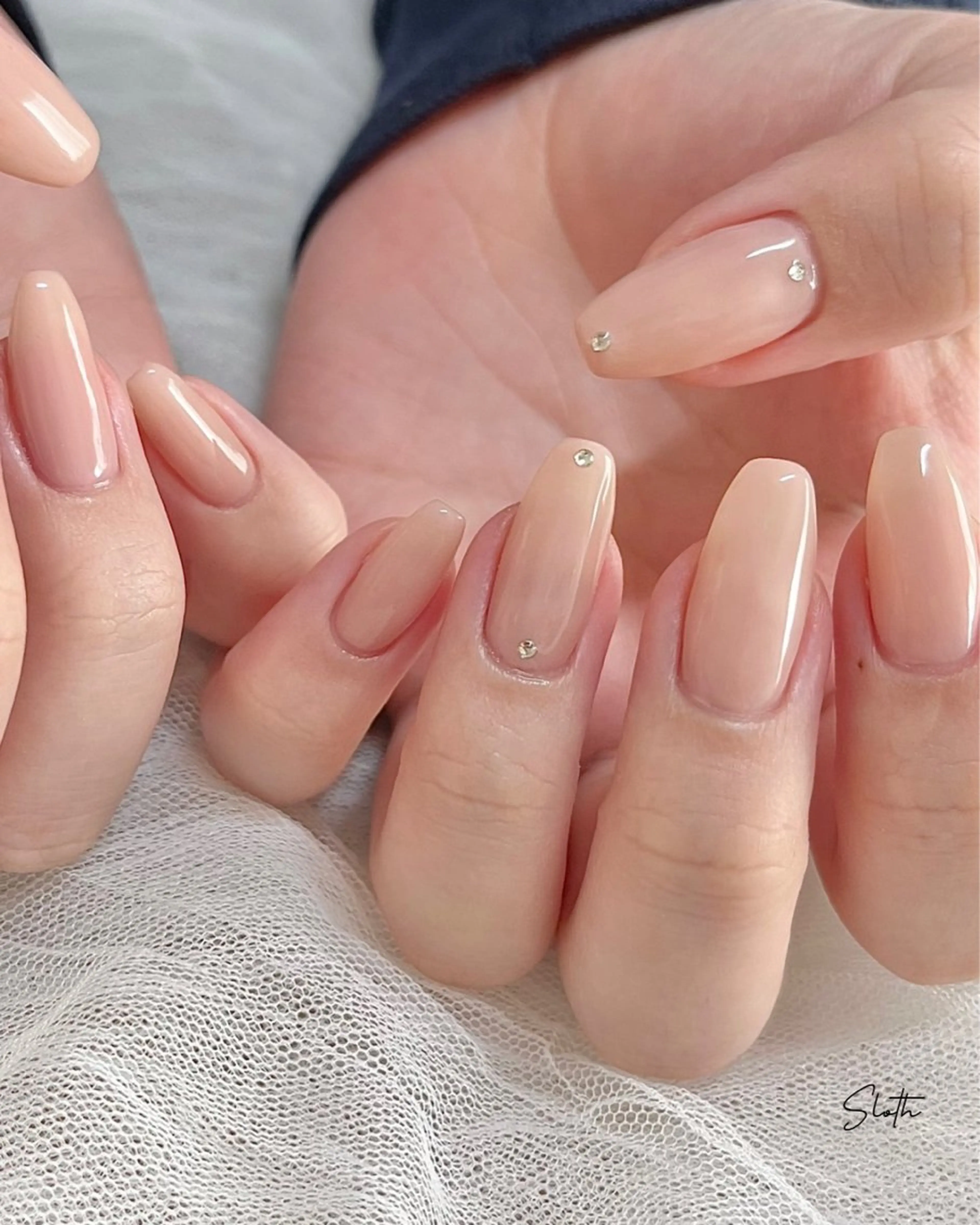 ネイル グラデーション キラキラネイル ワンカラーネイル ピンク ストーンネイル nail salon slothのネイルデザイン