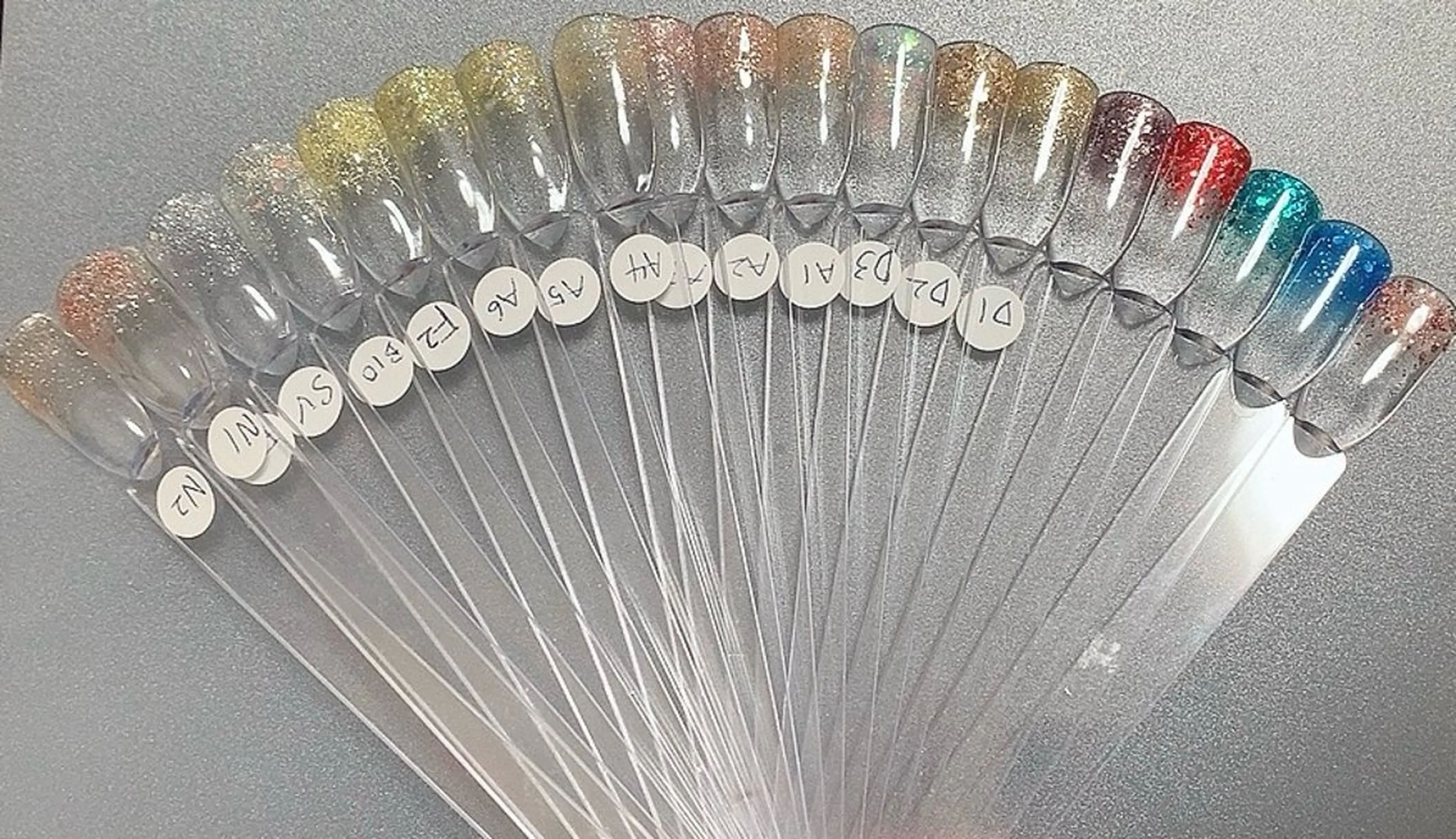 ネイル ラメ(グリッター) ラメグラデーション ネイルサロンLento所属・ネイルサロン Lentoのネイルデザイン