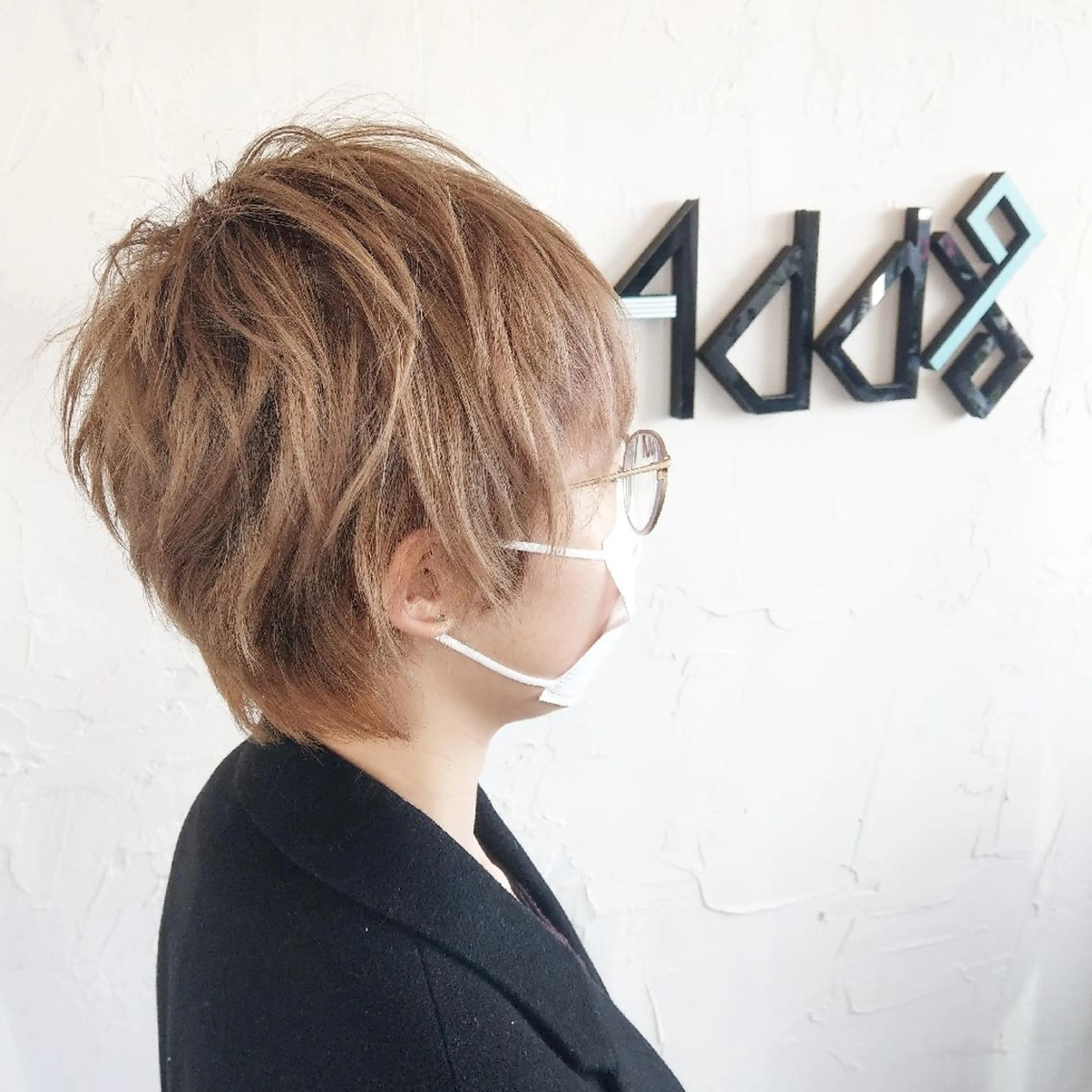 ショート カラー パーマ ヘアアレンジ バレイヤージュ ミストバング ベージュカラー ブリーチ ブラウンカラー ヘアカラー トリートメント Add9 柳田健登のヘアスタイル