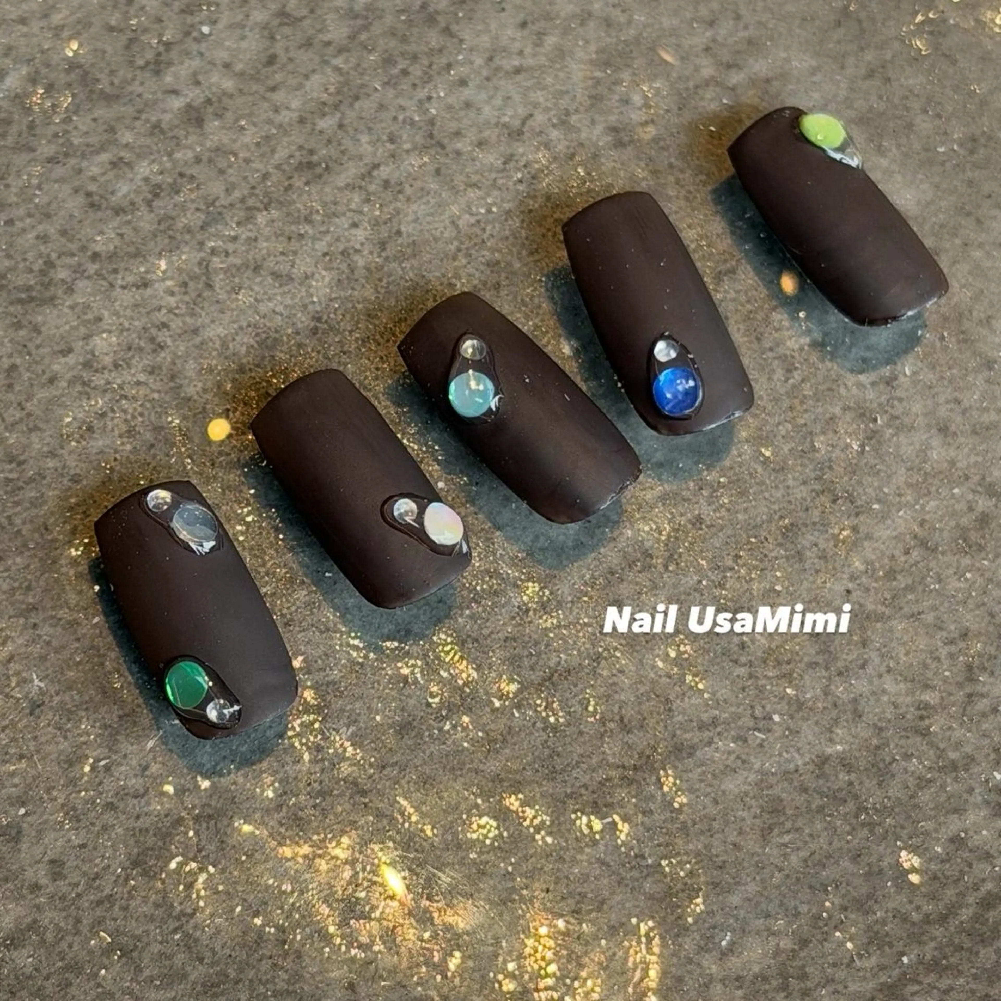 ミディアム ハンドネイル 本町Nail Usa Mimi SAKIのネイルデザイン