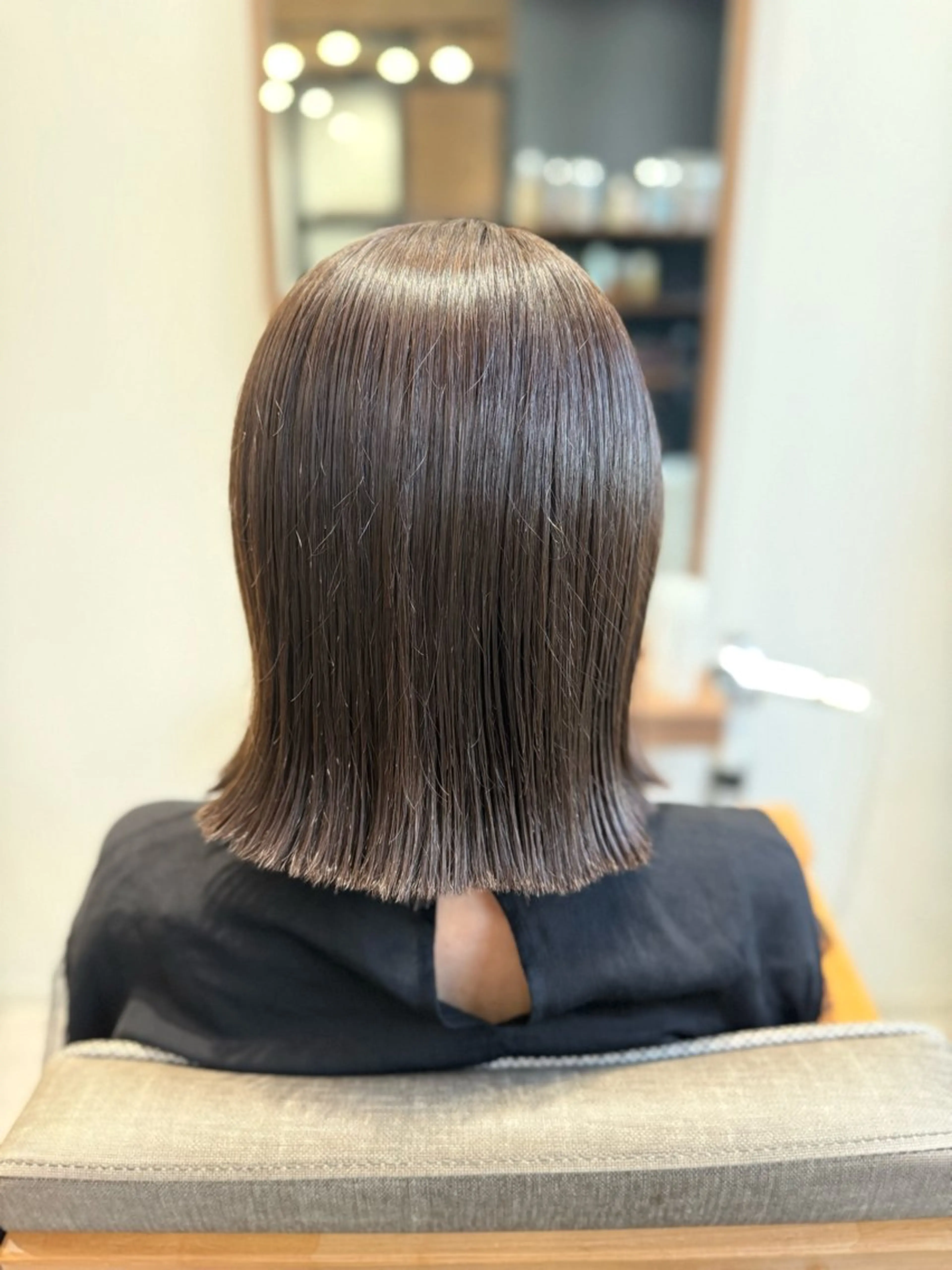 ミディアム 切りっぱなしボブ ボブ カット ヘアカラー トリートメント 舟橋 瑞稀のヘアスタイル