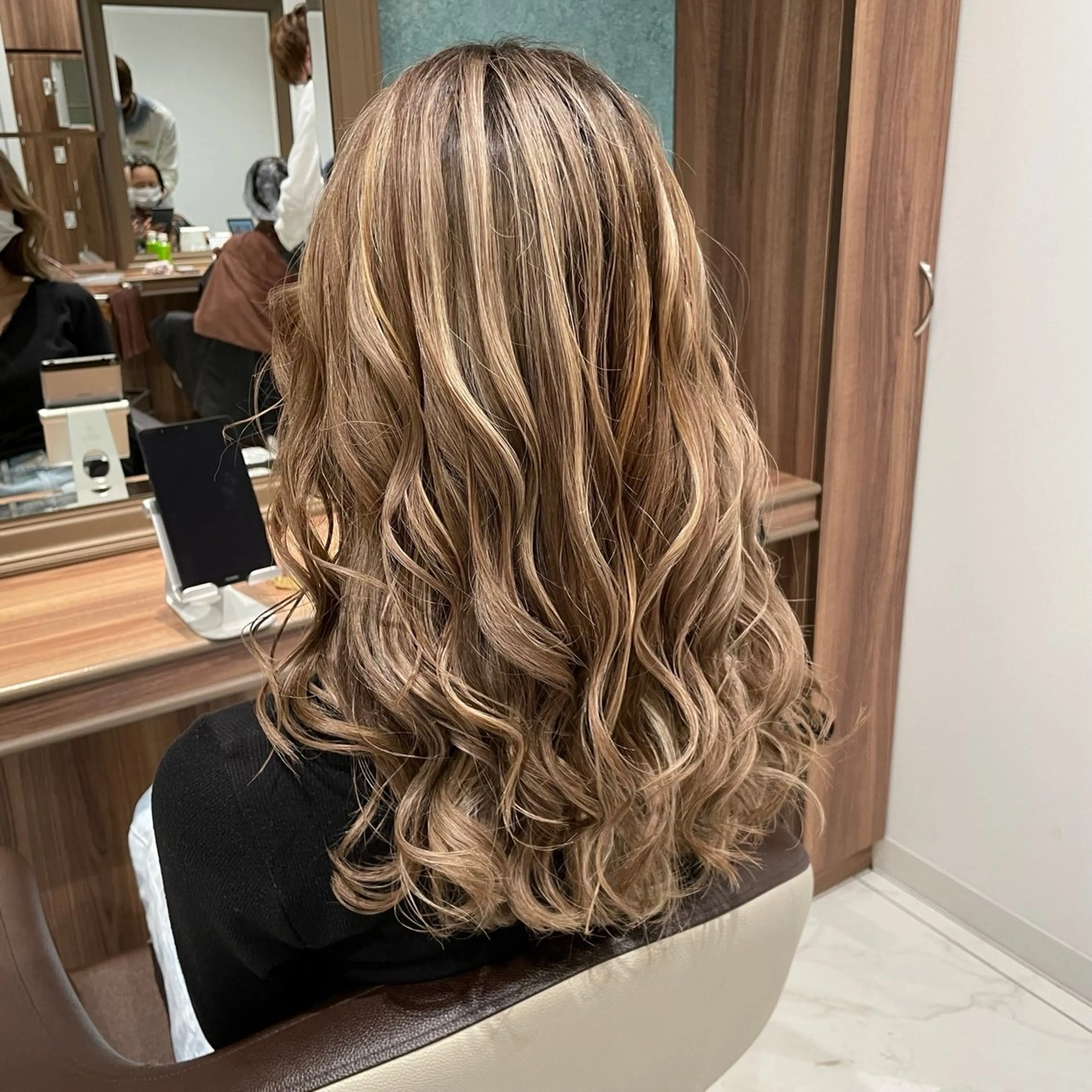 ロング ハイライト ヘアカラー トリートメント 🍒柔らかモテカラー 🍒Ryugaのヘアスタイル