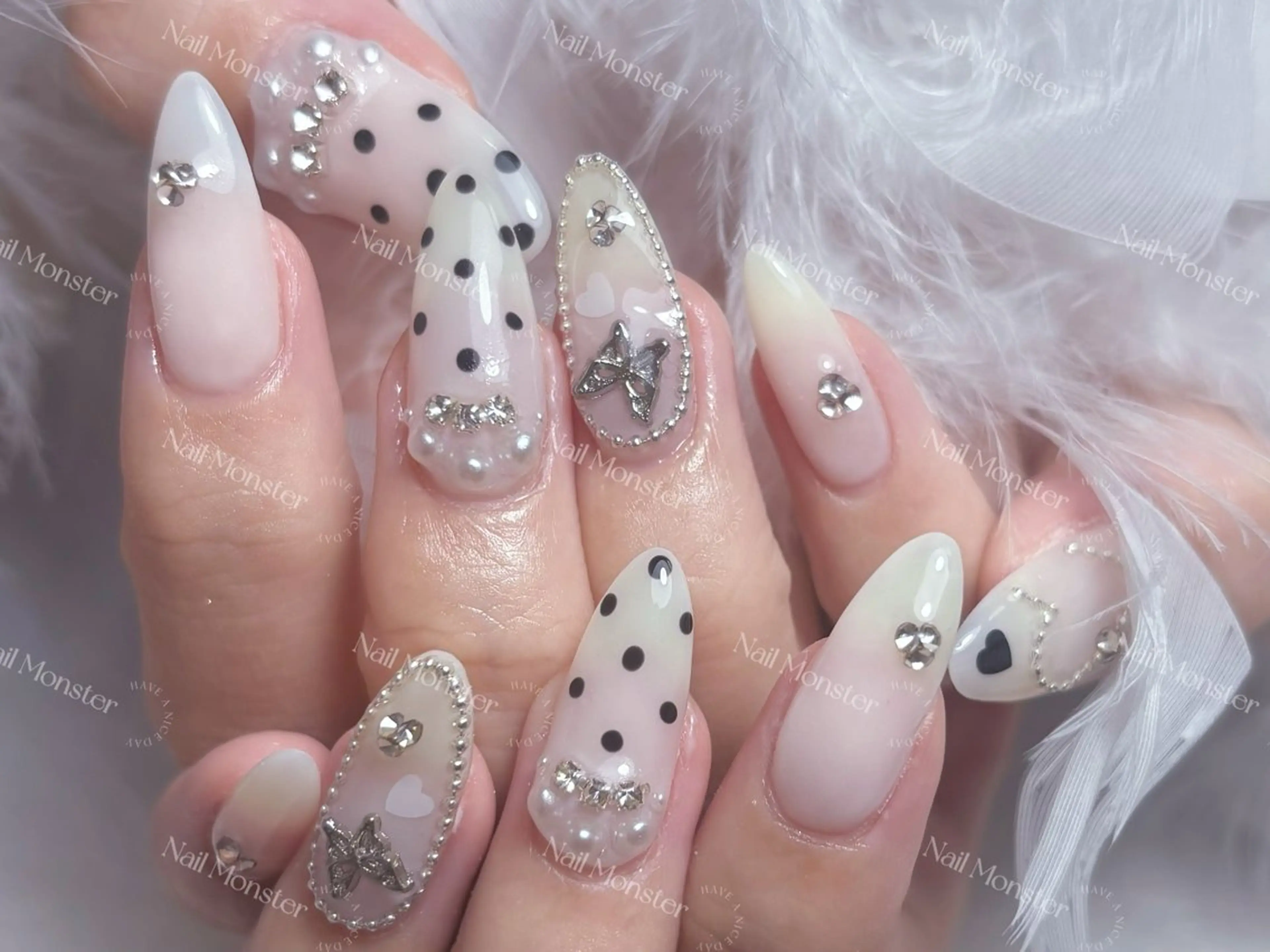 ネイル ハンドネイル DIAMOND Nail🥇のネイルデザイン