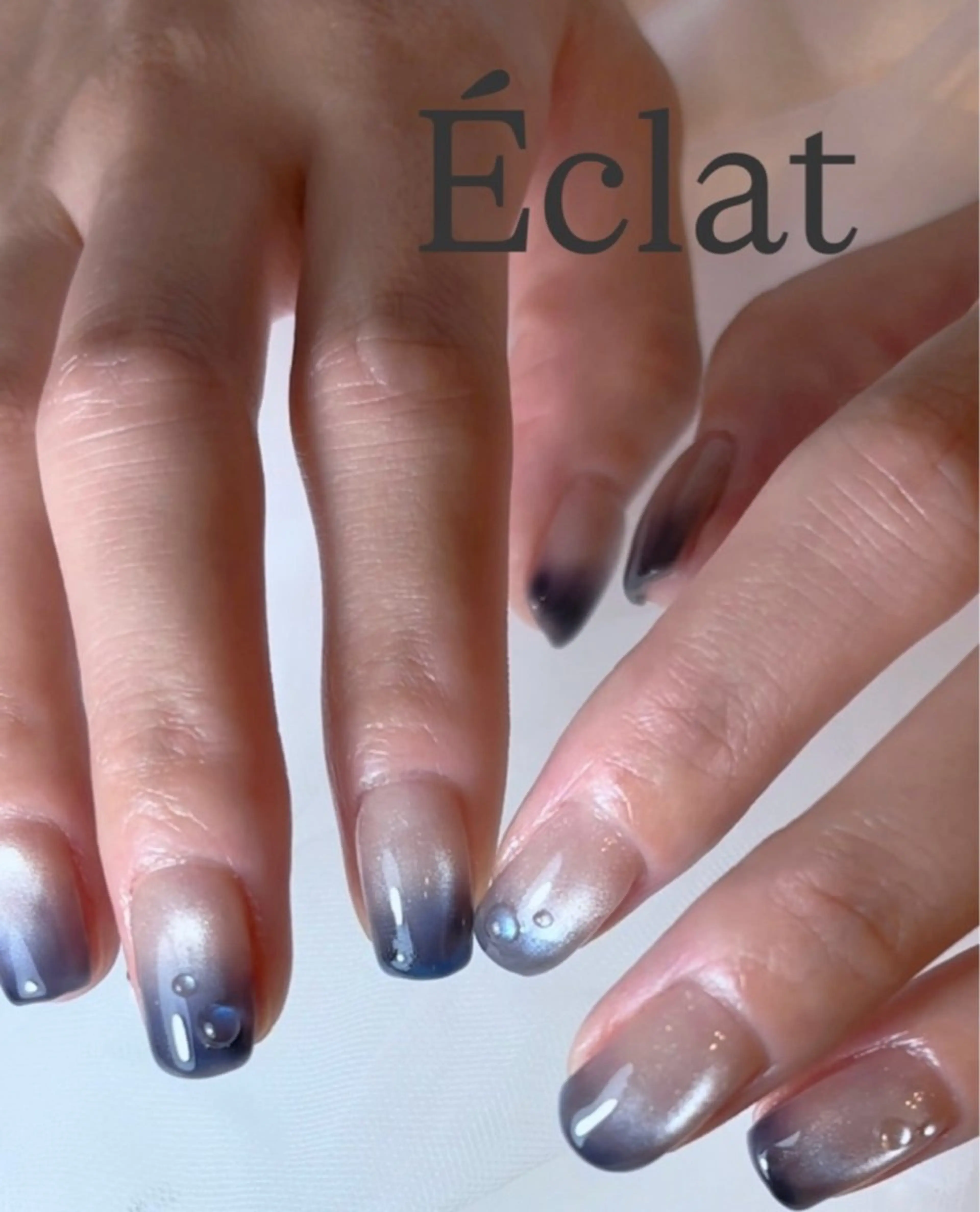 ネイル アートネイル グラデーション マグネットネイル シンプルネイル nail salon Éclatのネイルデザイン