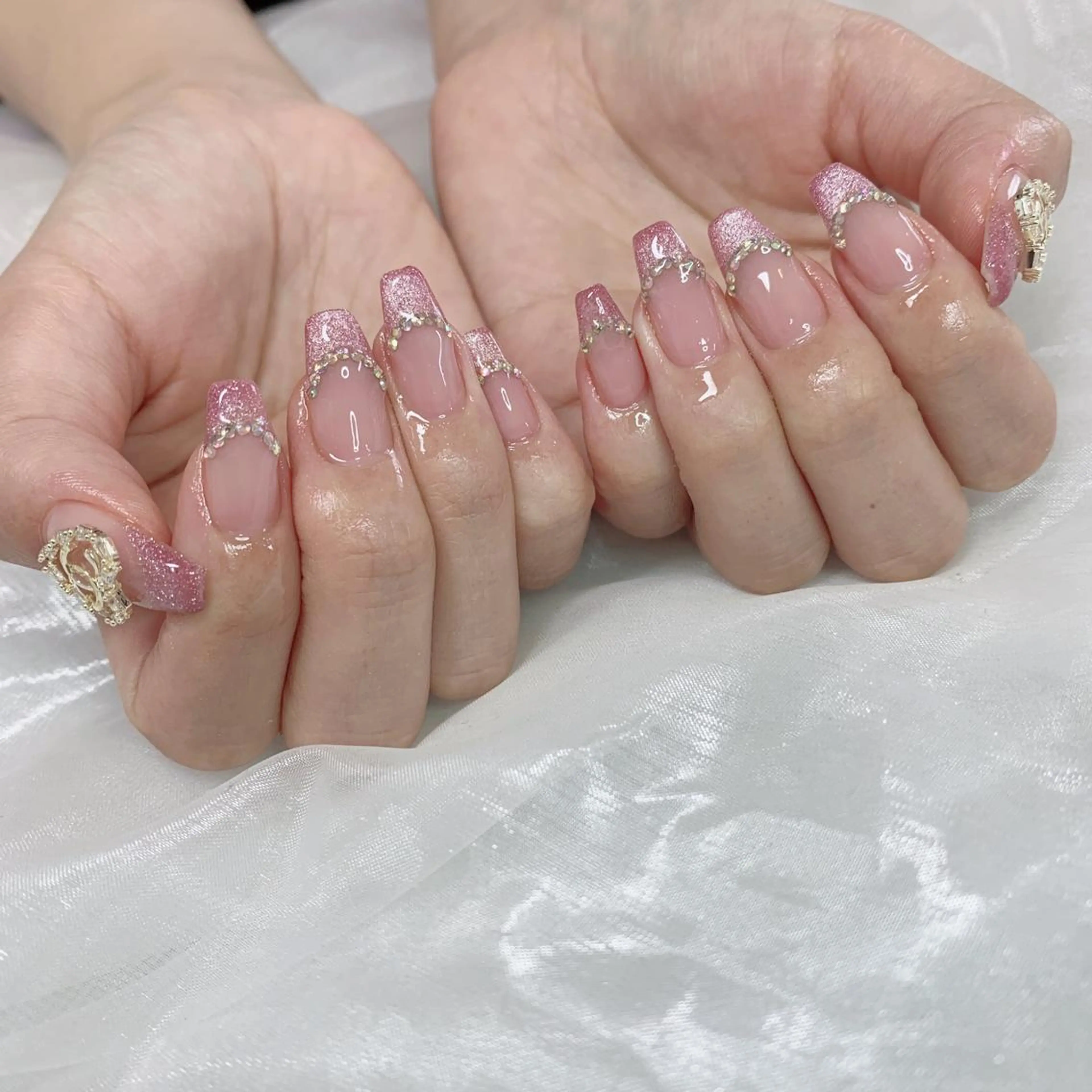ネイル ハンドネイル La neige* yuki 🥯🍑のネイルデザイン