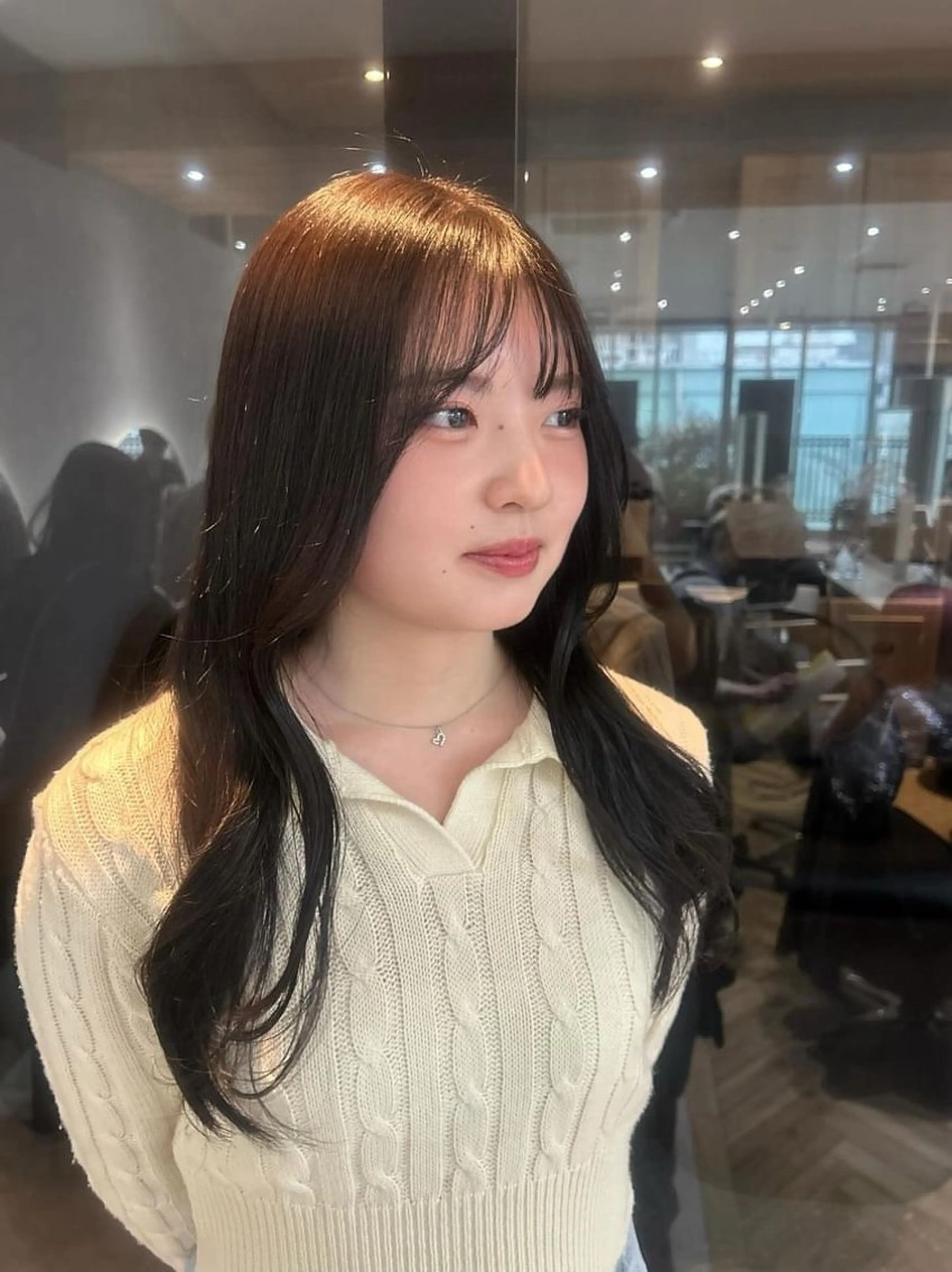 ロング アッシュ ボブ くびれヘア ハッシュカット 髪質改善 韓国ハッシュカット✨ レイヤーカット🍒のヘアスタイル