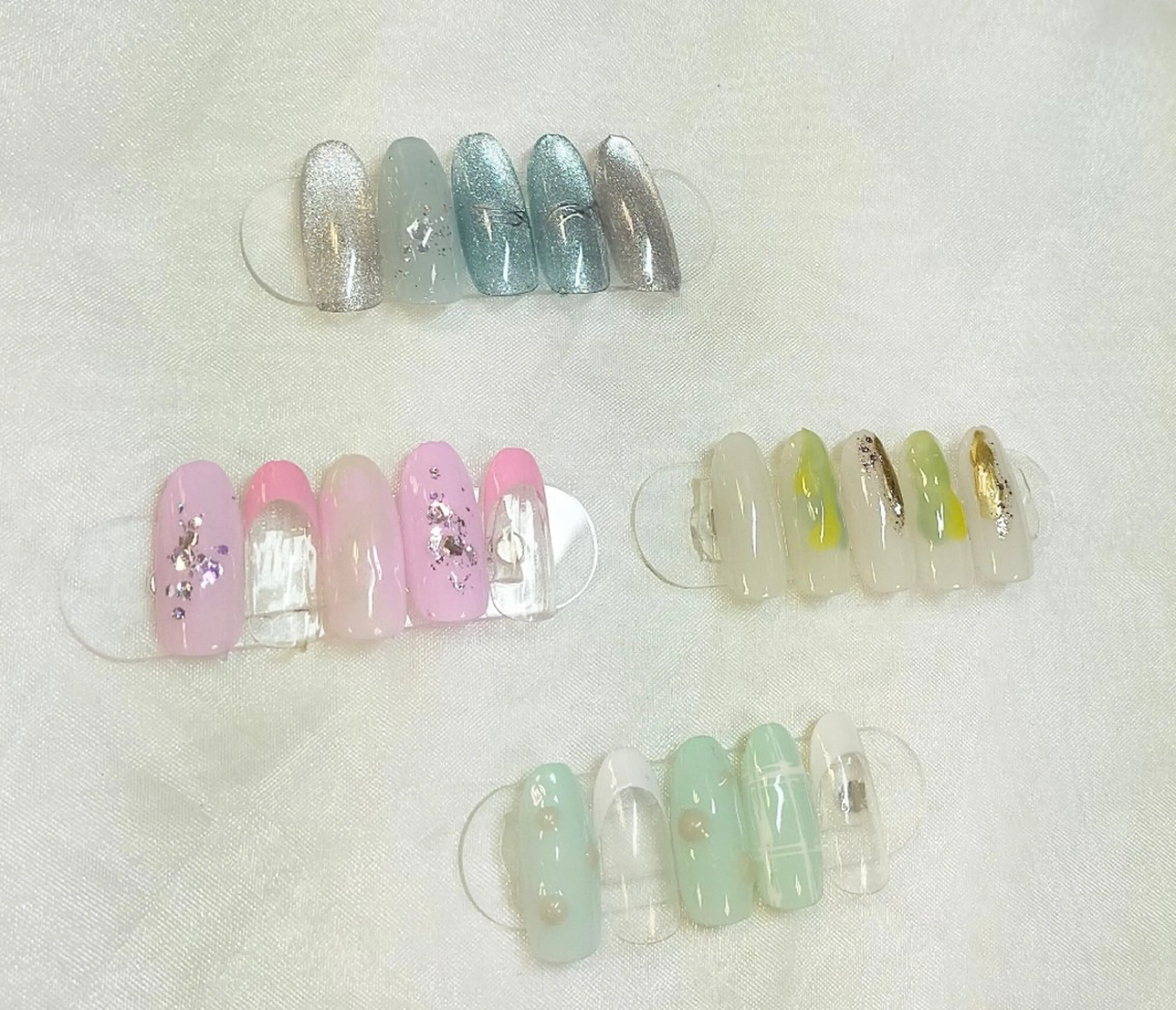ネイル ニュアンスネイル 夏ネイル ハンドネイル マルヤス化粧品店所属・maruyasu. yのネイルデザイン