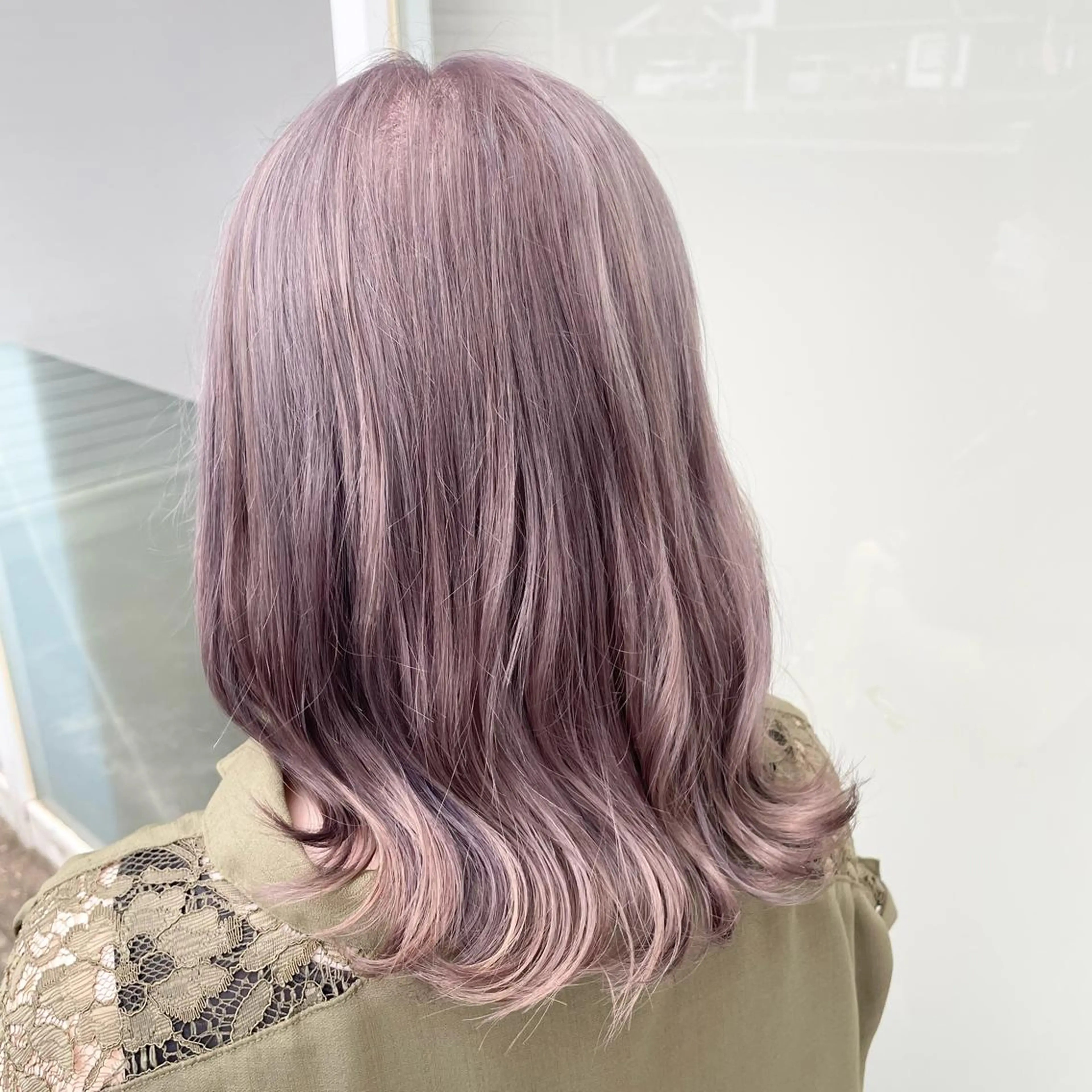 ミディアム カラー 朝生 海都のヘアスタイル