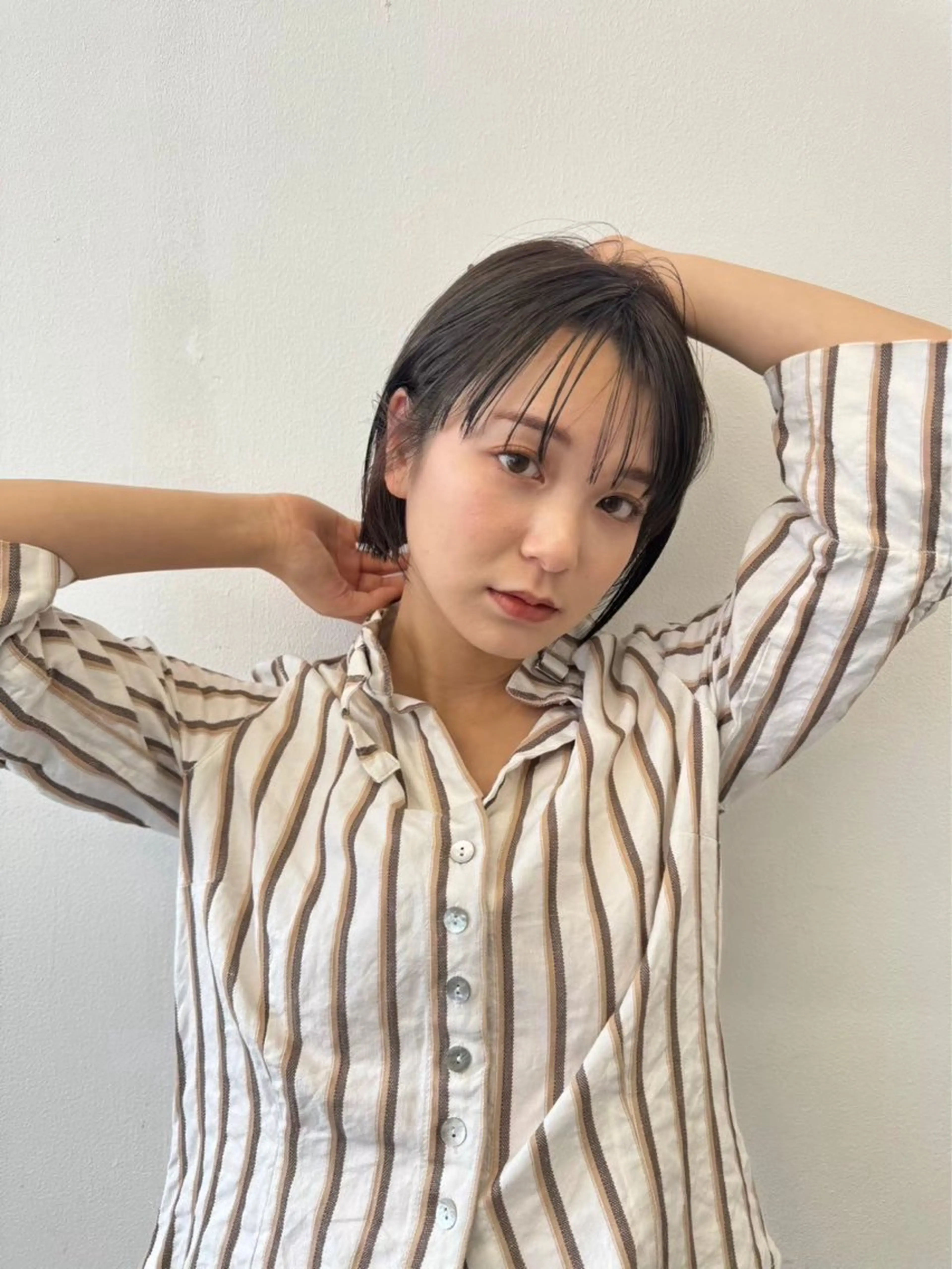 ショート カラー nishido ハイトーン/パーマのヘアスタイル
