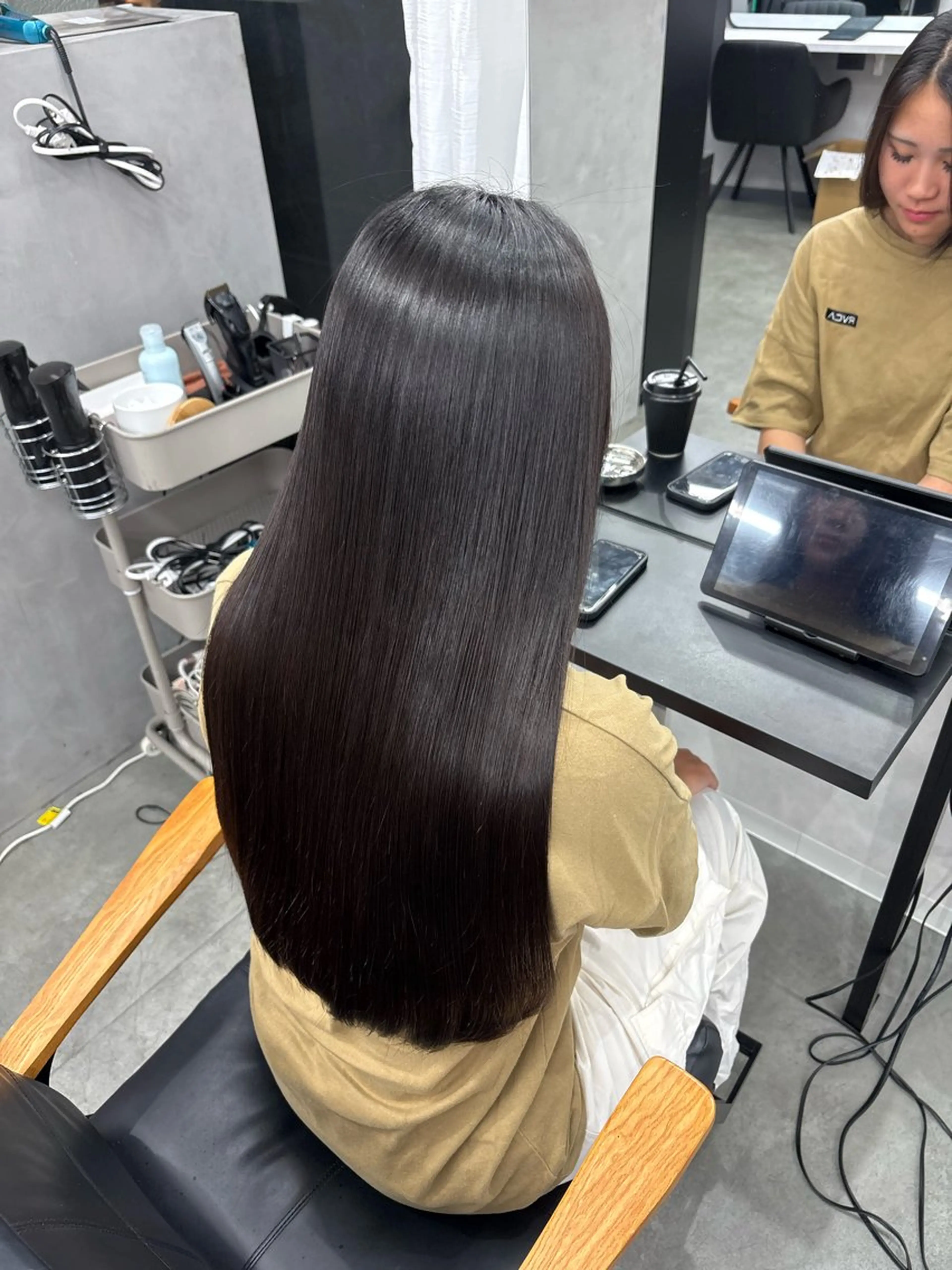 ロング 縮毛矯正 LIV所属・LIV(リヴ) My (マイ)のヘアスタイル
