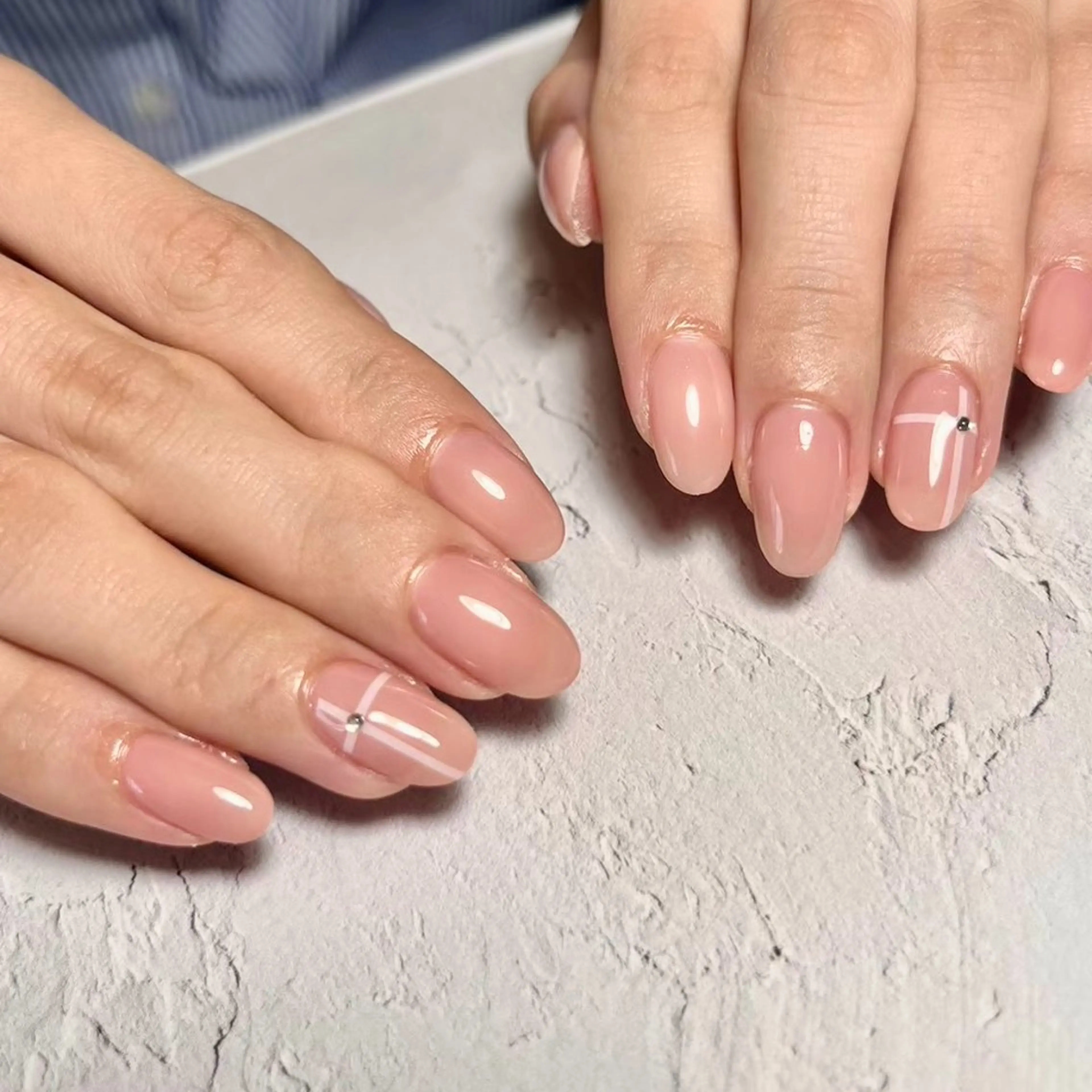 ネイル オフィスネイル シンプルネイル Nail&Beauty Salon Sis所属・Sis🩶パラジェル Madokaのネイルデザイン