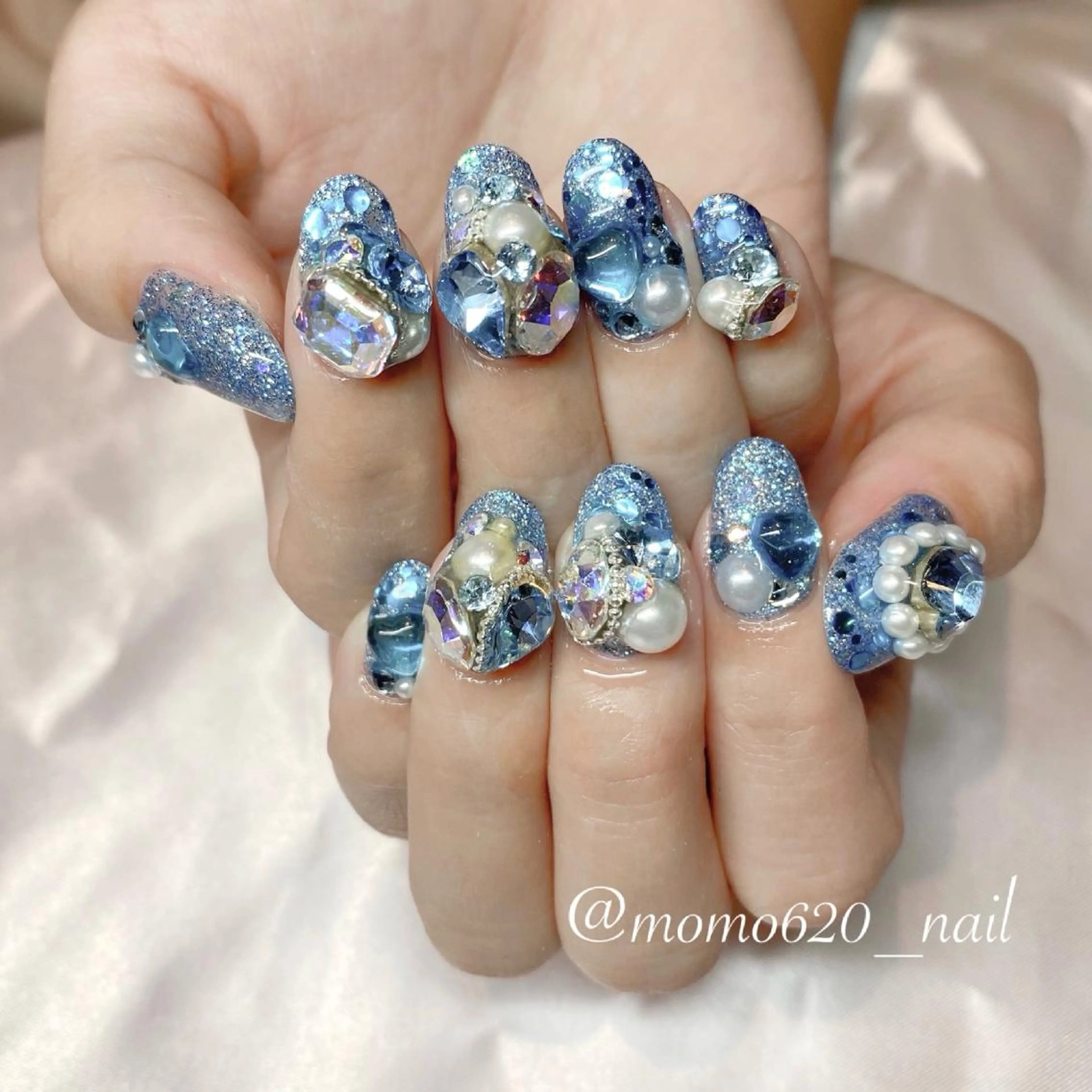ネイル キラキラネイル nailsalon moca 堀江店所属・moca堀江店 momokaのネイルデザイン