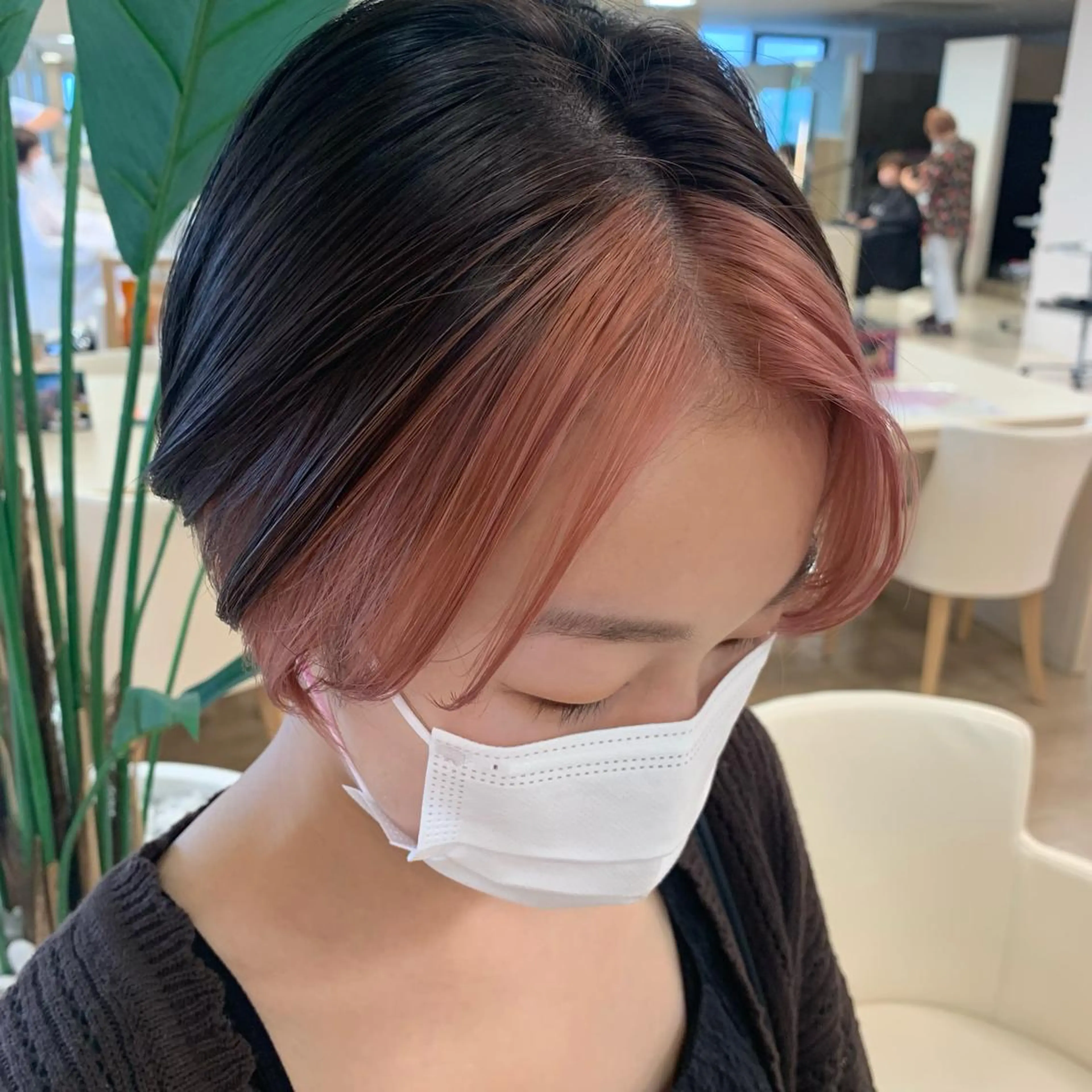 ショート カラー カット ヘアカラー トリートメント m i k u🕊️ 韓国レイヤー/暖色のヘアスタイル