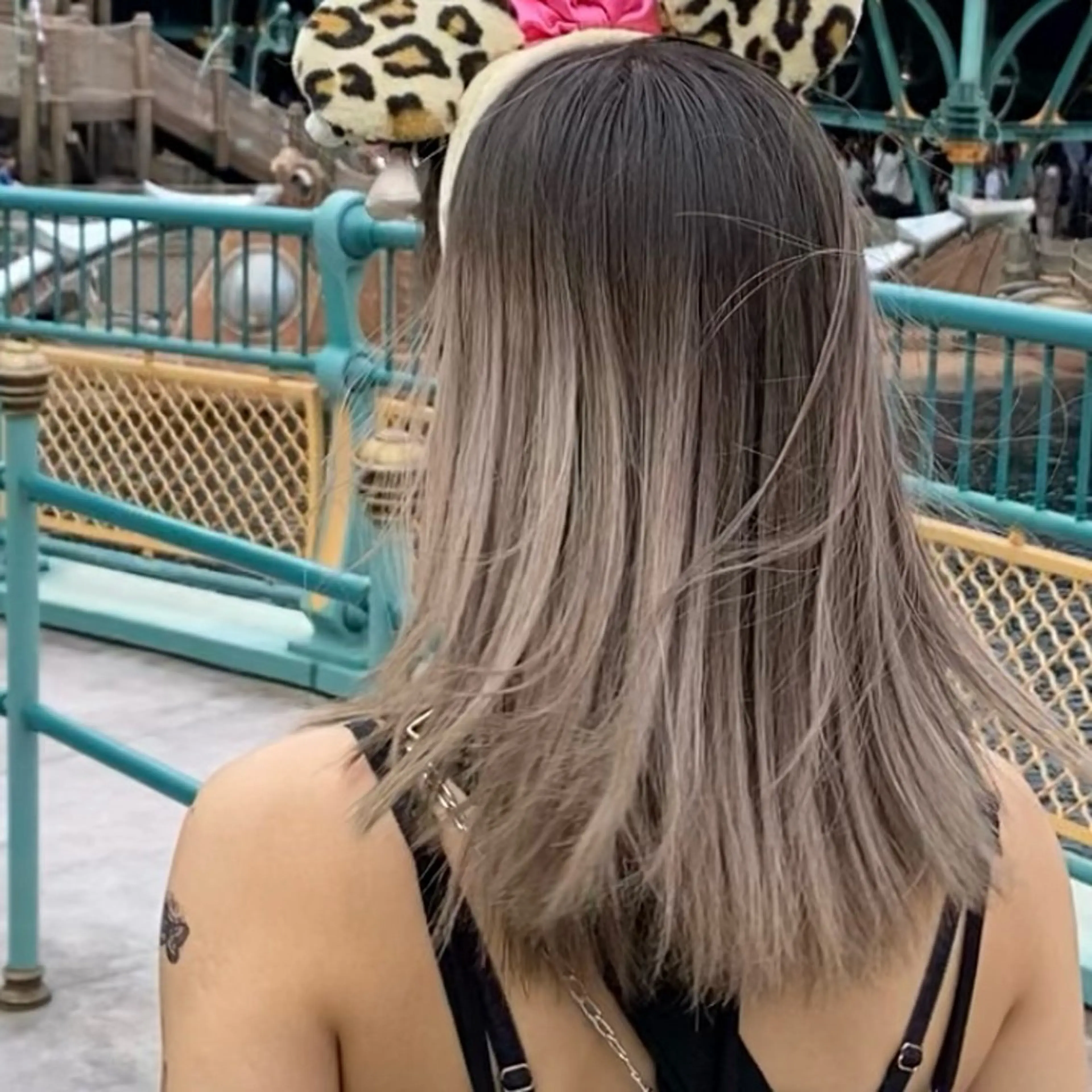 セミロング カラー カラー/韓国レイヤー /ブリーチ/hinaのヘアスタイル