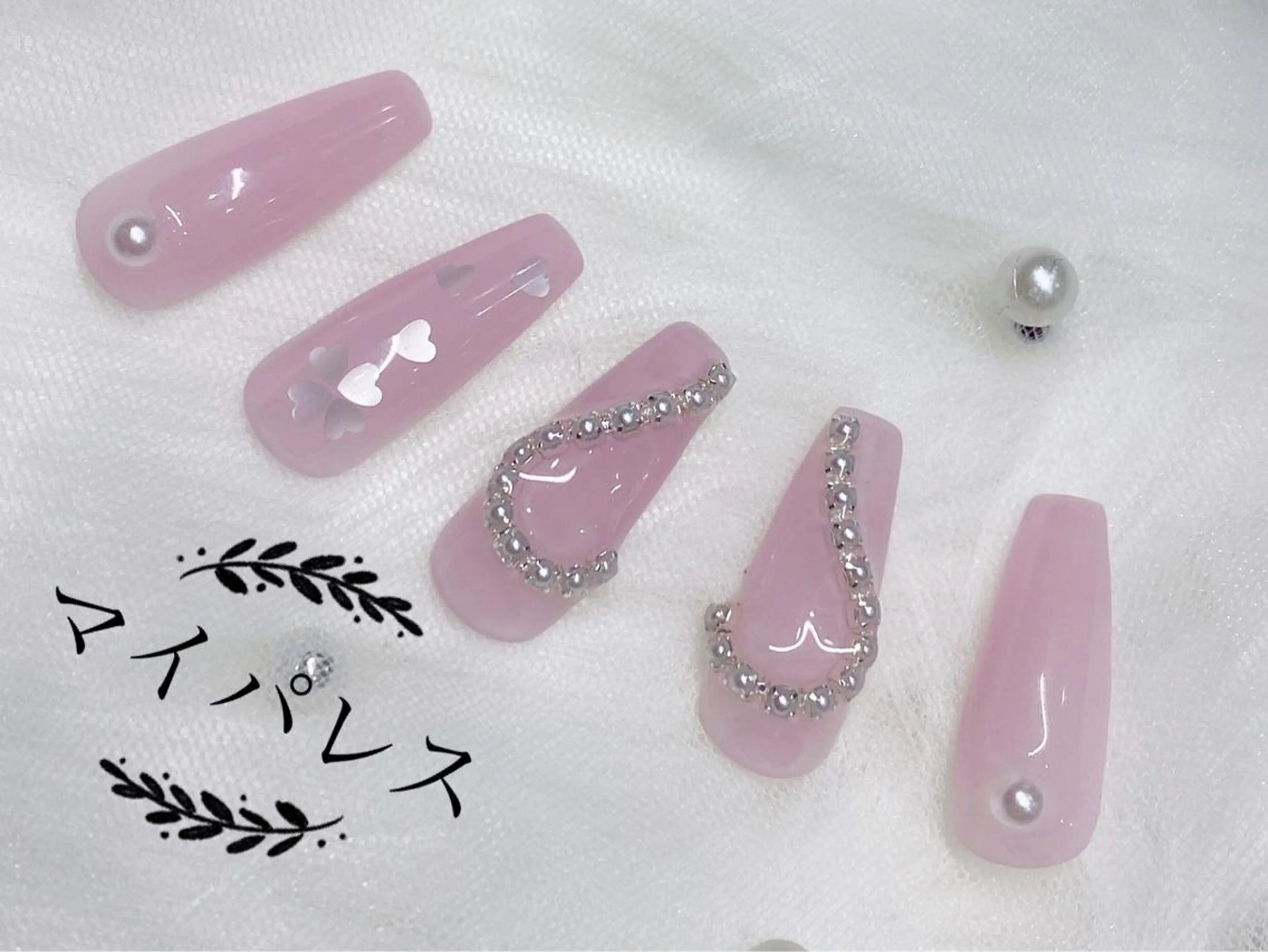 ネイル ハート ハンドネイル Yuis Nailスカルプ専門のネイルデザイン