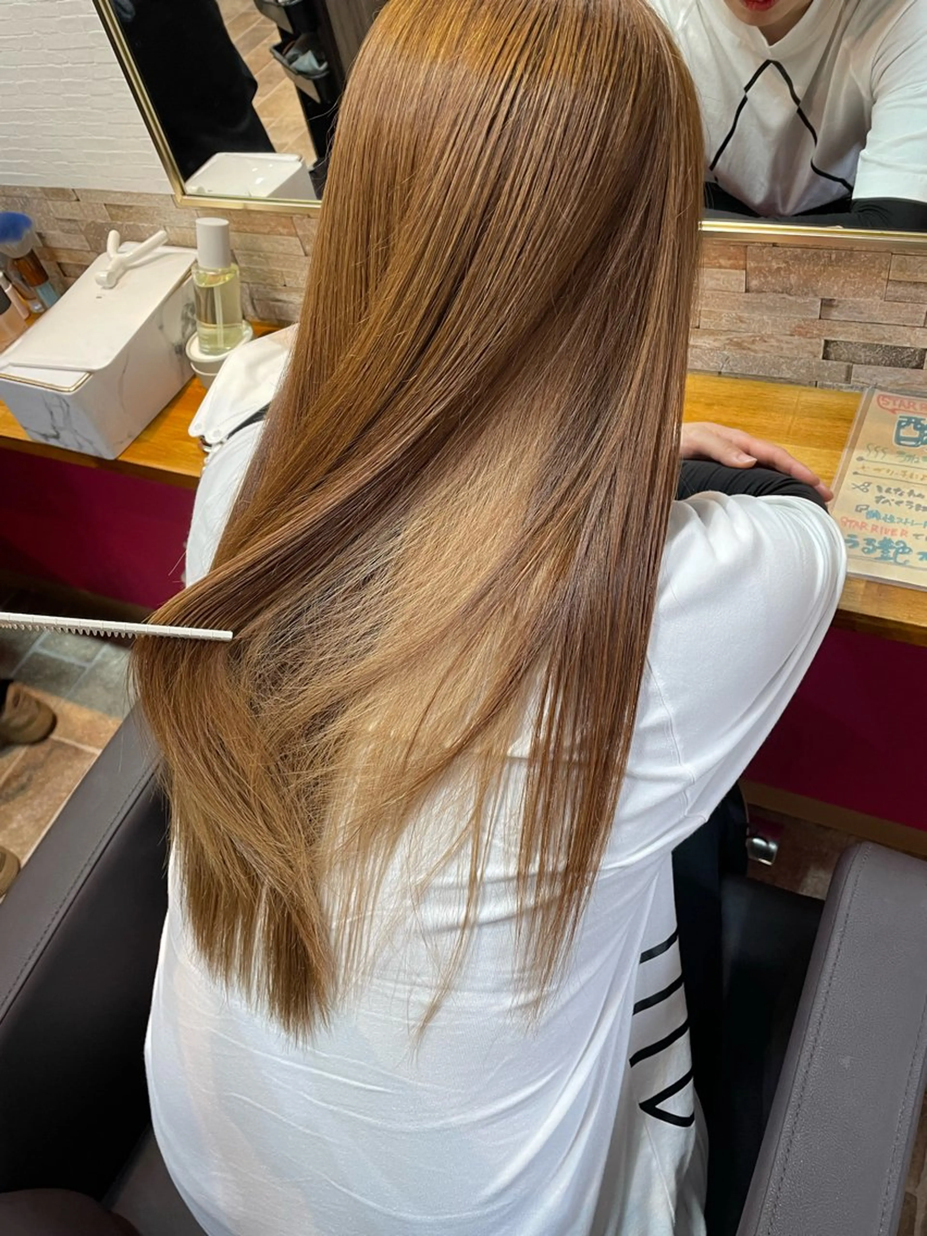 ロング カラー ベージュカラー ヘアカラー STAR RIVER所属・YUI/ ブリーチカラー🌷のヘアスタイル