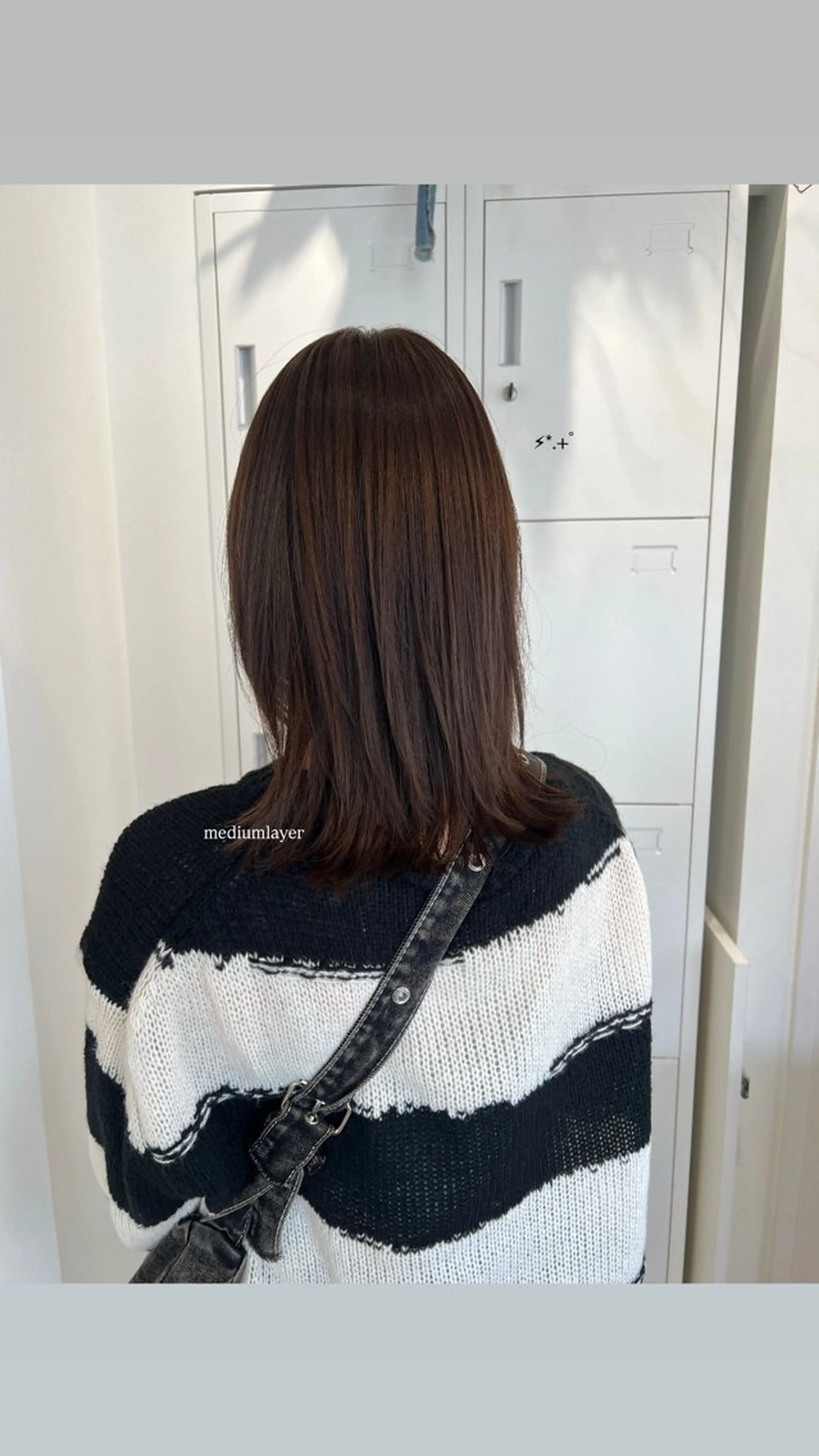 ミディアム カット 黒阪 なみのヘアスタイル