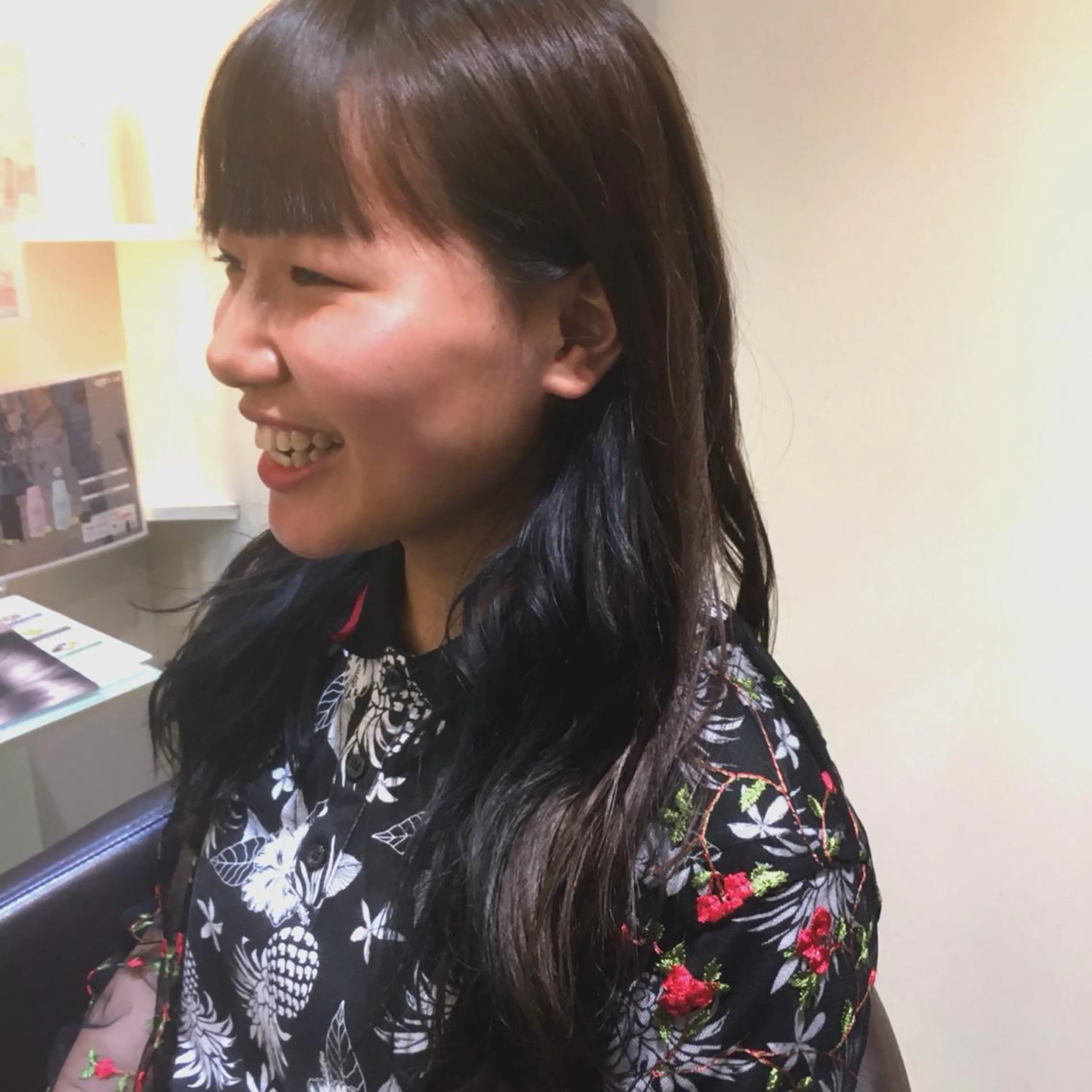 ロング カラー しのはら まどかのヘアスタイル