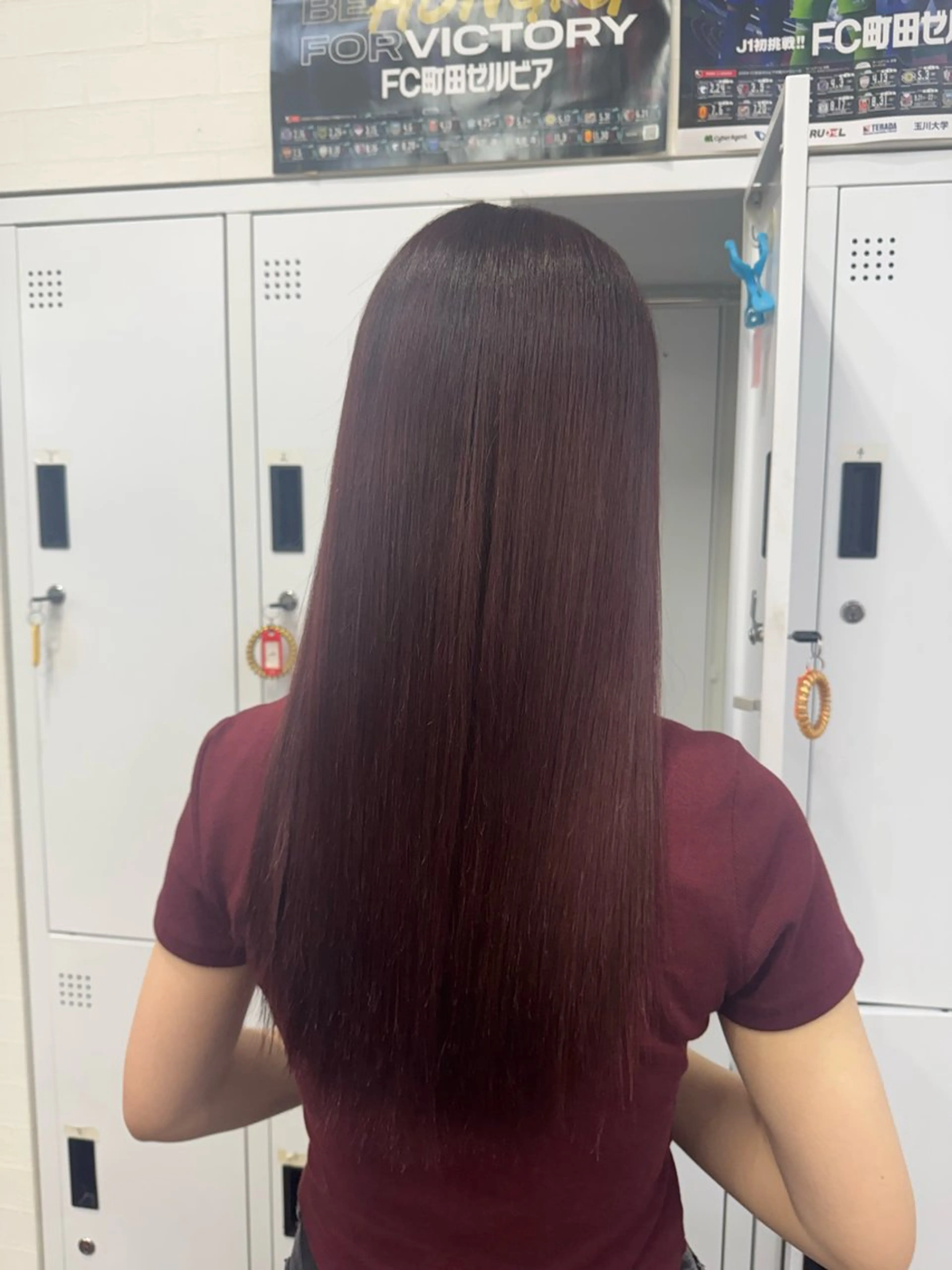 セミロング ヘアカラー トリートメント 田子🦋ハイトーン 🫐耳つぼジュエリーのヘアスタイル