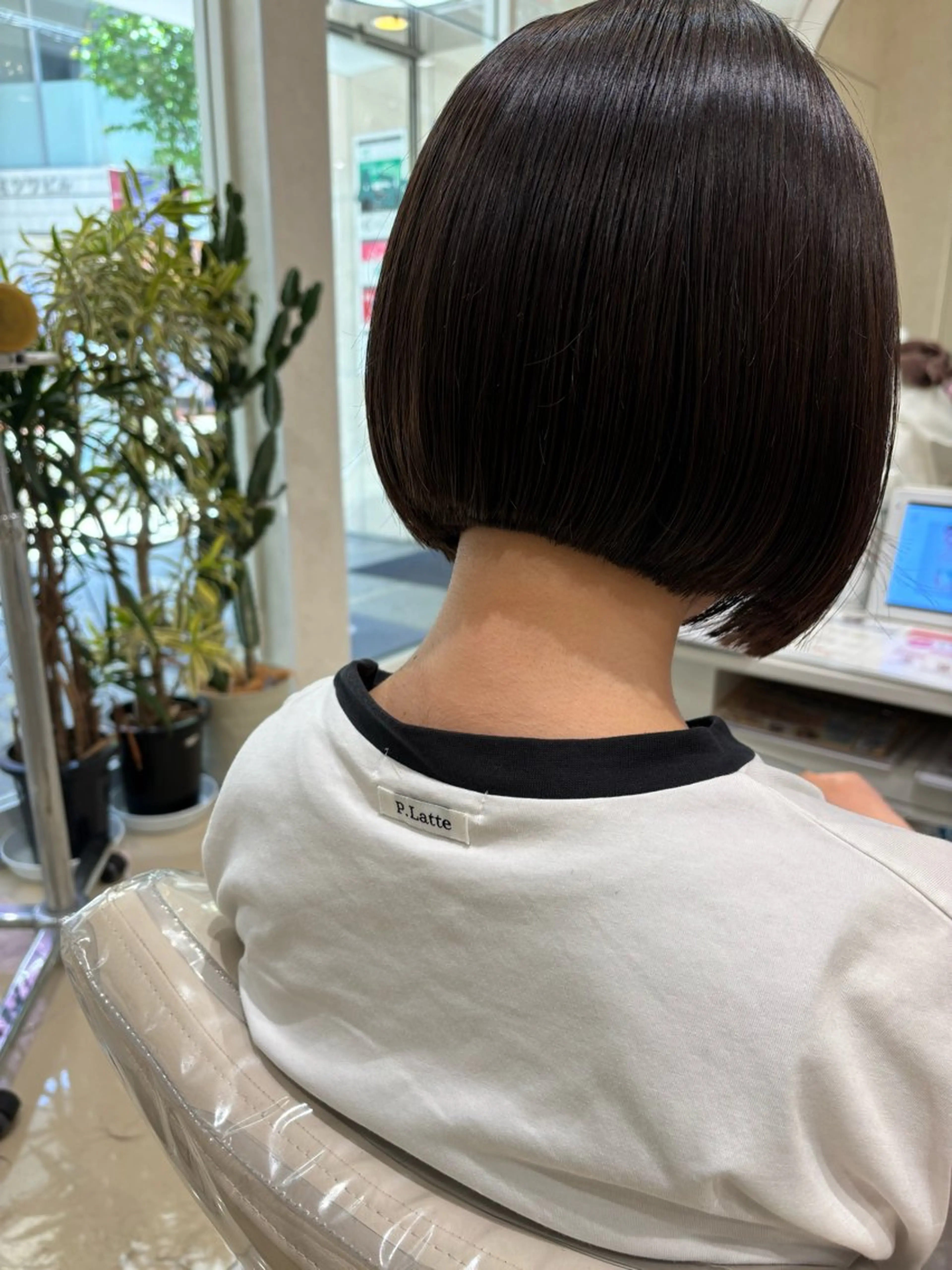 ミディアム ボブ ぷっつりボブ🫧 タケウチアミのヘアスタイル