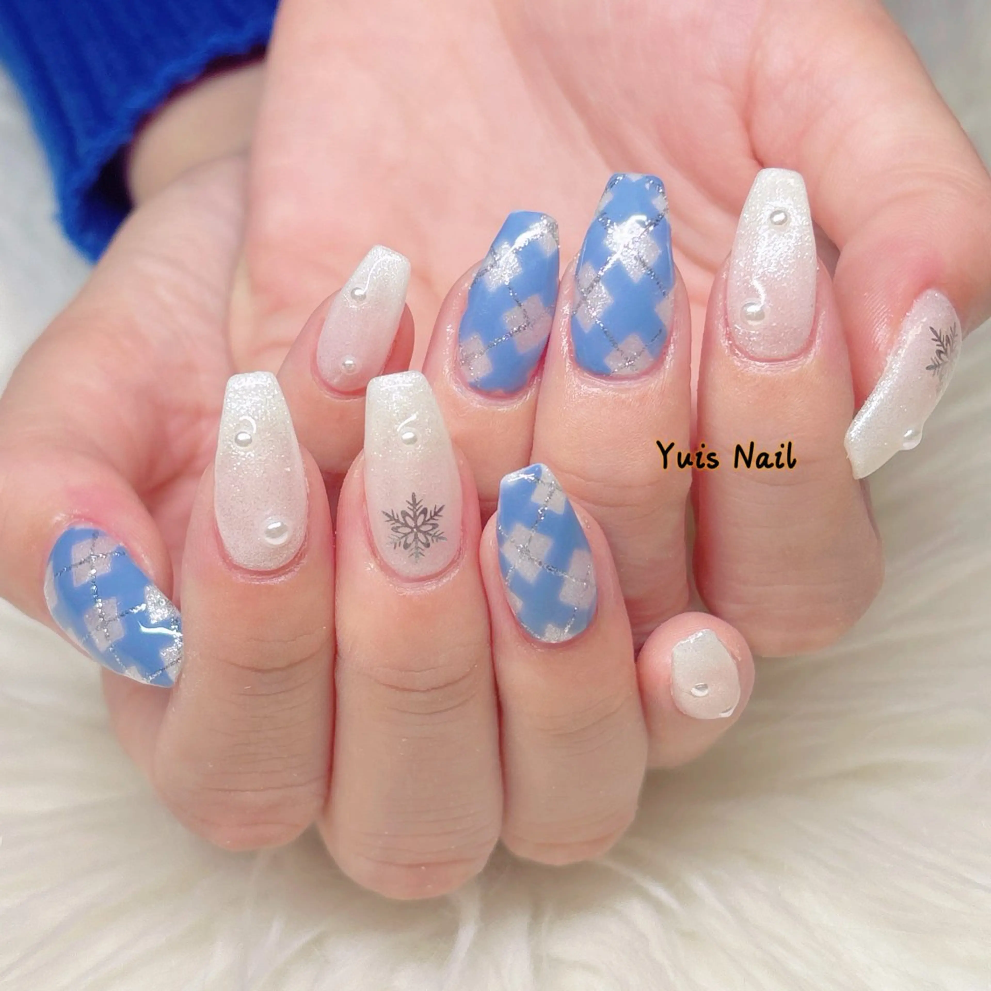 ネイル 韓国ネイル ワンホンネイル ホワイト 冬ネイル ハンドネイル Yuis Nailスカルプ専門のネイルデザイン
