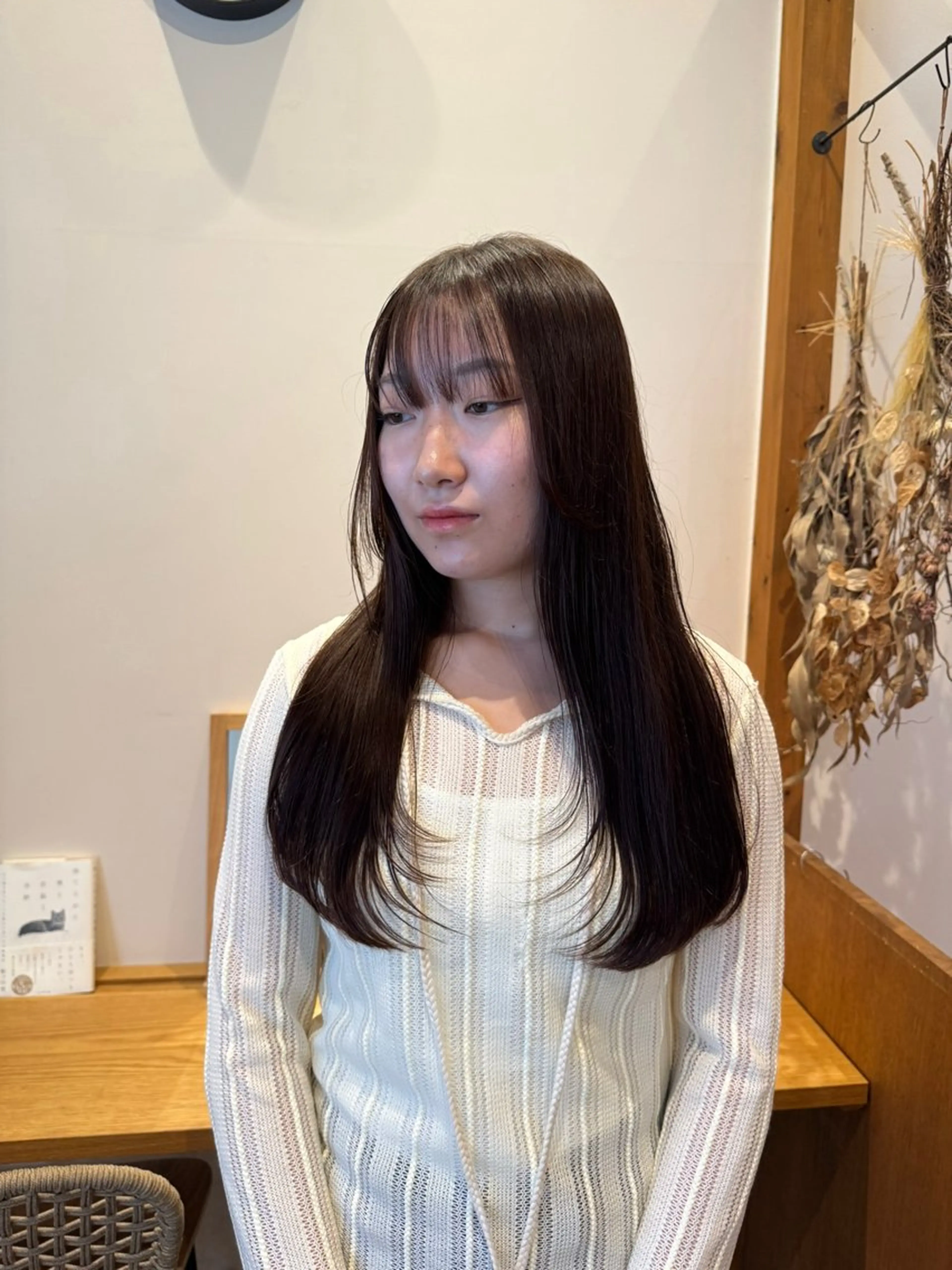 ロング レイヤーカット ローレイヤー カット ENIF　大島 芽生のヘアスタイル