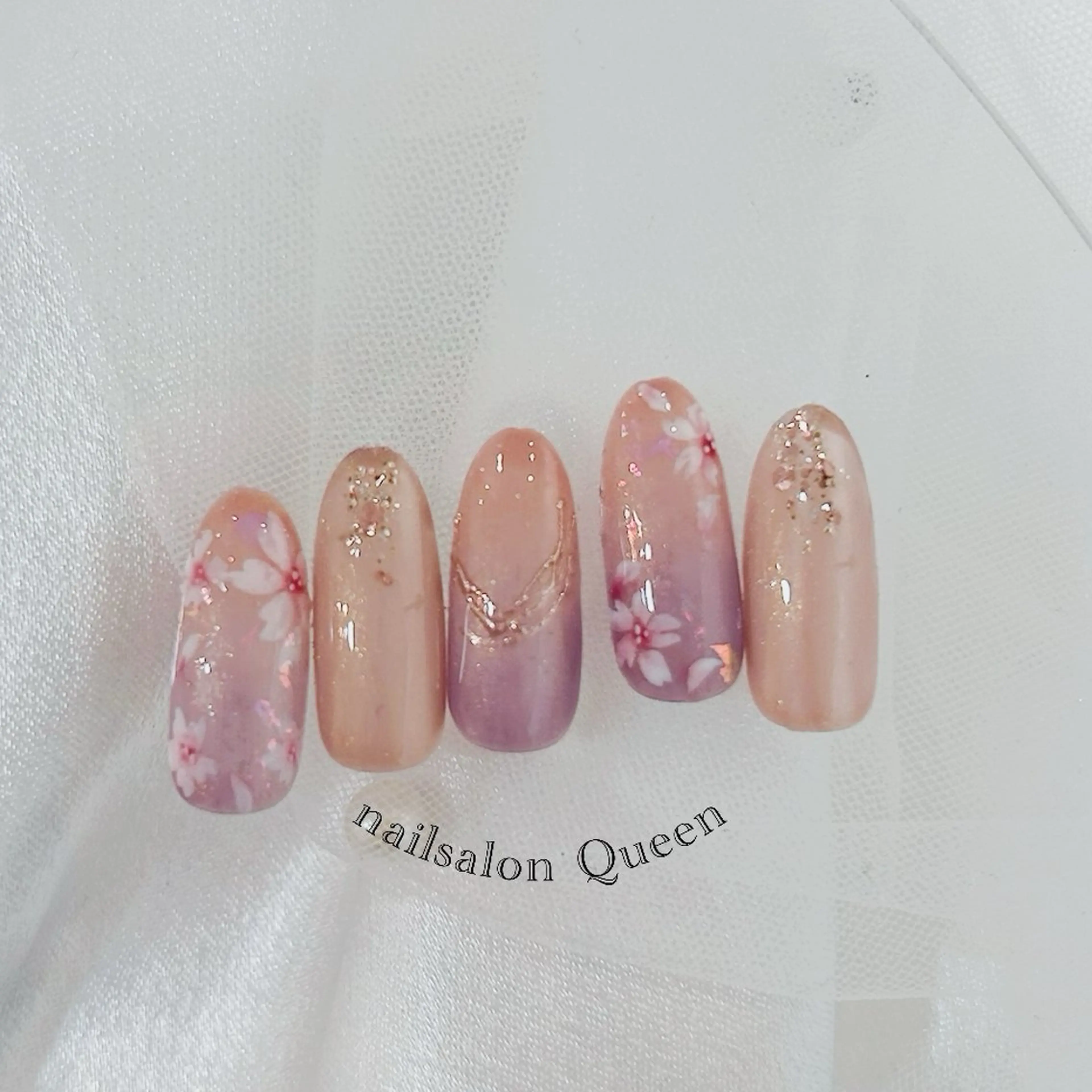 ネイル ネイルサロンクイーン 東京/新宿/大久保のネイルデザイン