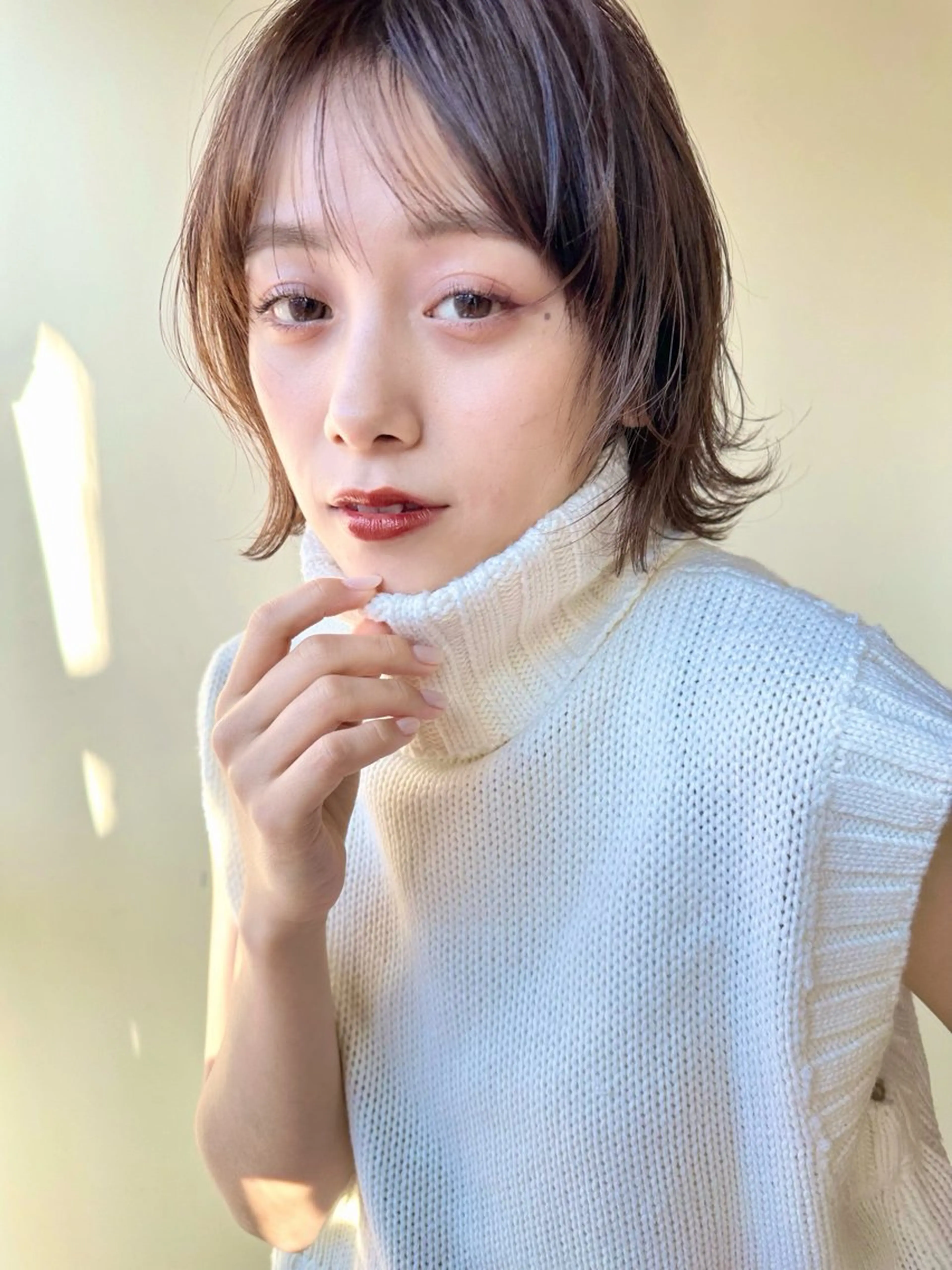 ショート ひなこ / 艶カラーのヘアスタイル