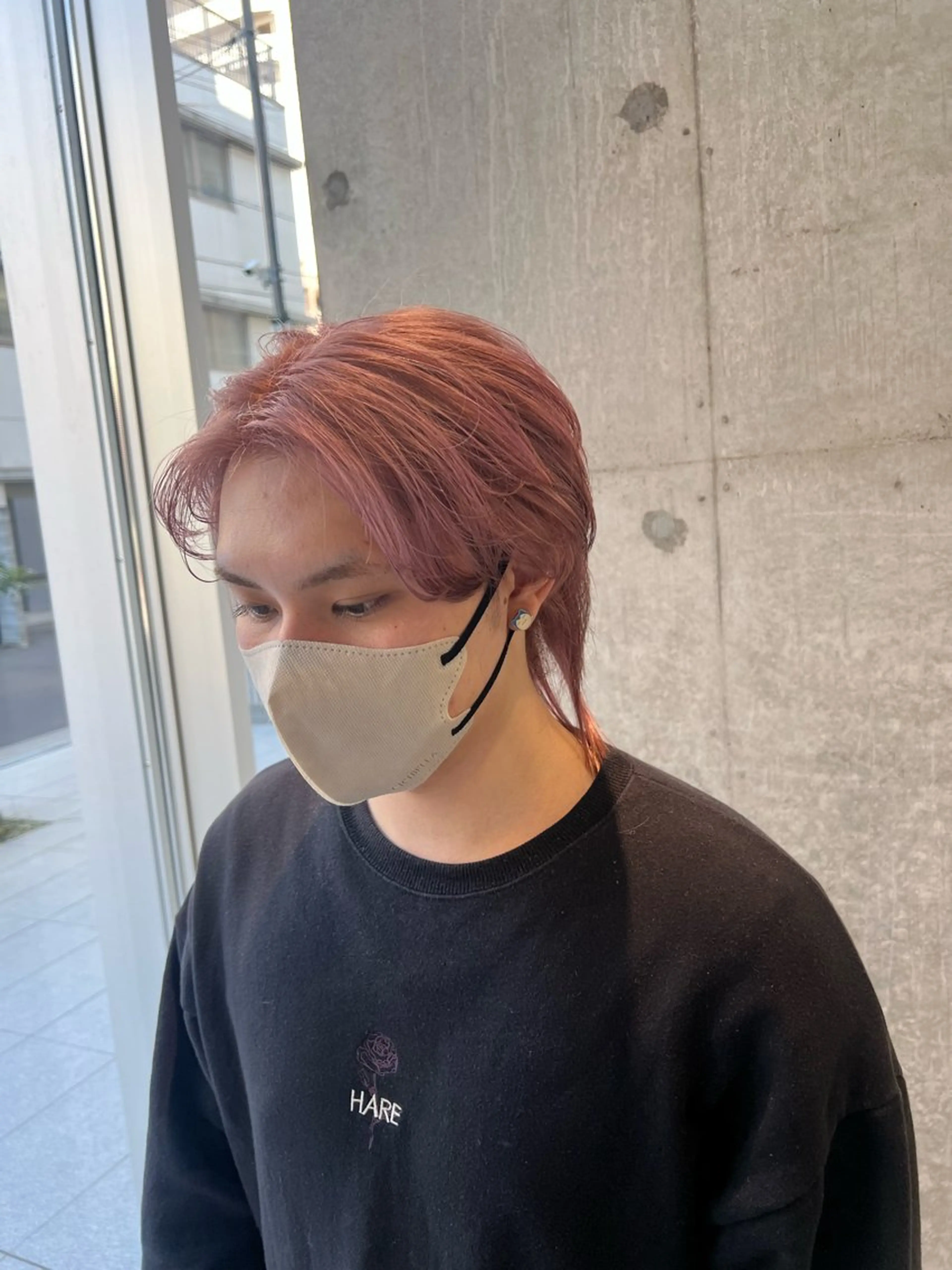 カラー メンズ ブロンド ラベンダーカラー ピンクカラー ピンクラベンダー カット ヘアカラー KENTO/ レイヤーカット/艶髪のヘアスタイル
