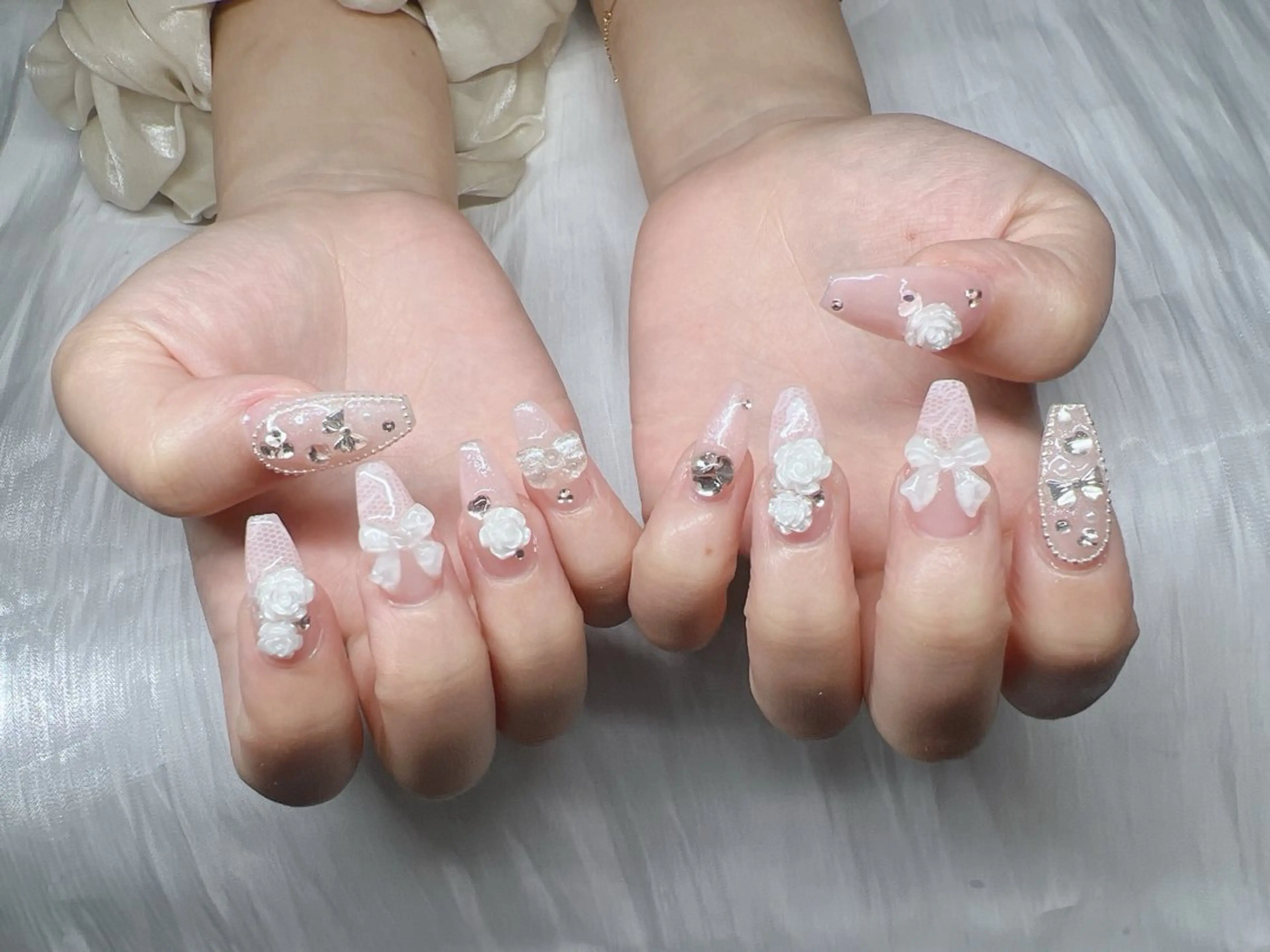 ネイル 長さ出し グラデーション キラキラネイル マグネットネイル ニュアンスネイル ハンドネイル Lee Nails チップ長さだし専門店のネイルデザイン