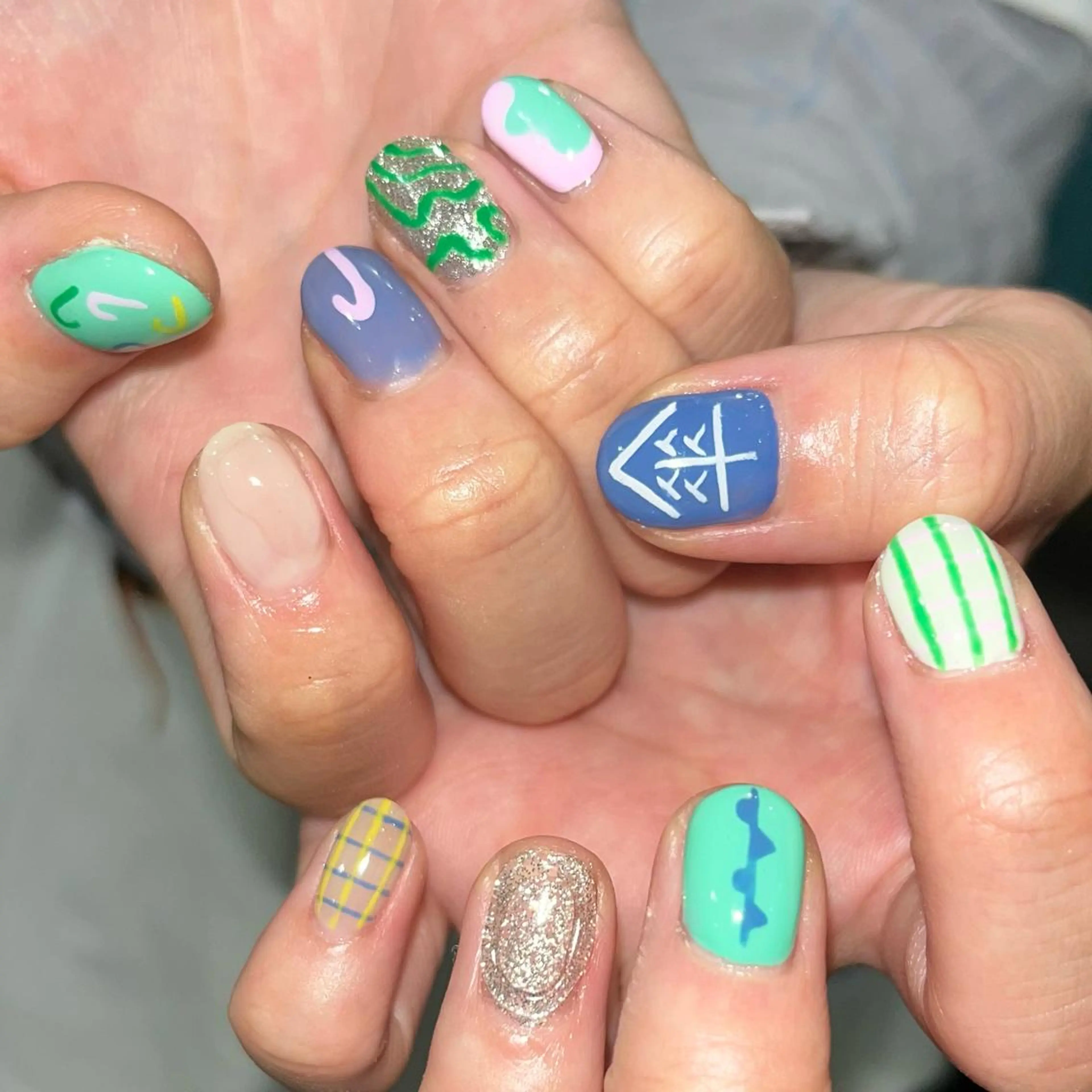 ネイル 🪐富島彩夏 /海外nail🪐のネイルデザイン