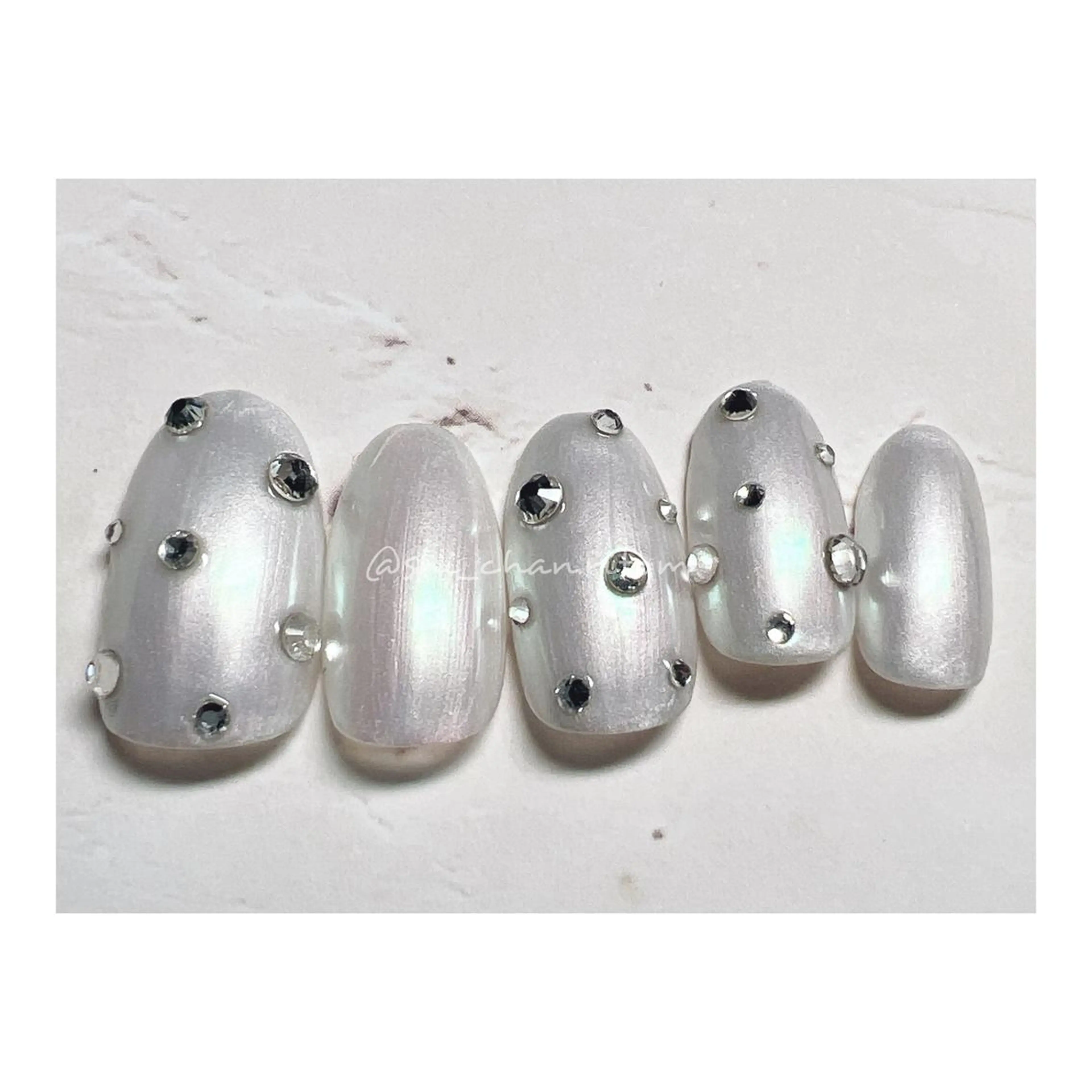 ネイル ritom.nail所属・nailist shioriのネイルデザイン