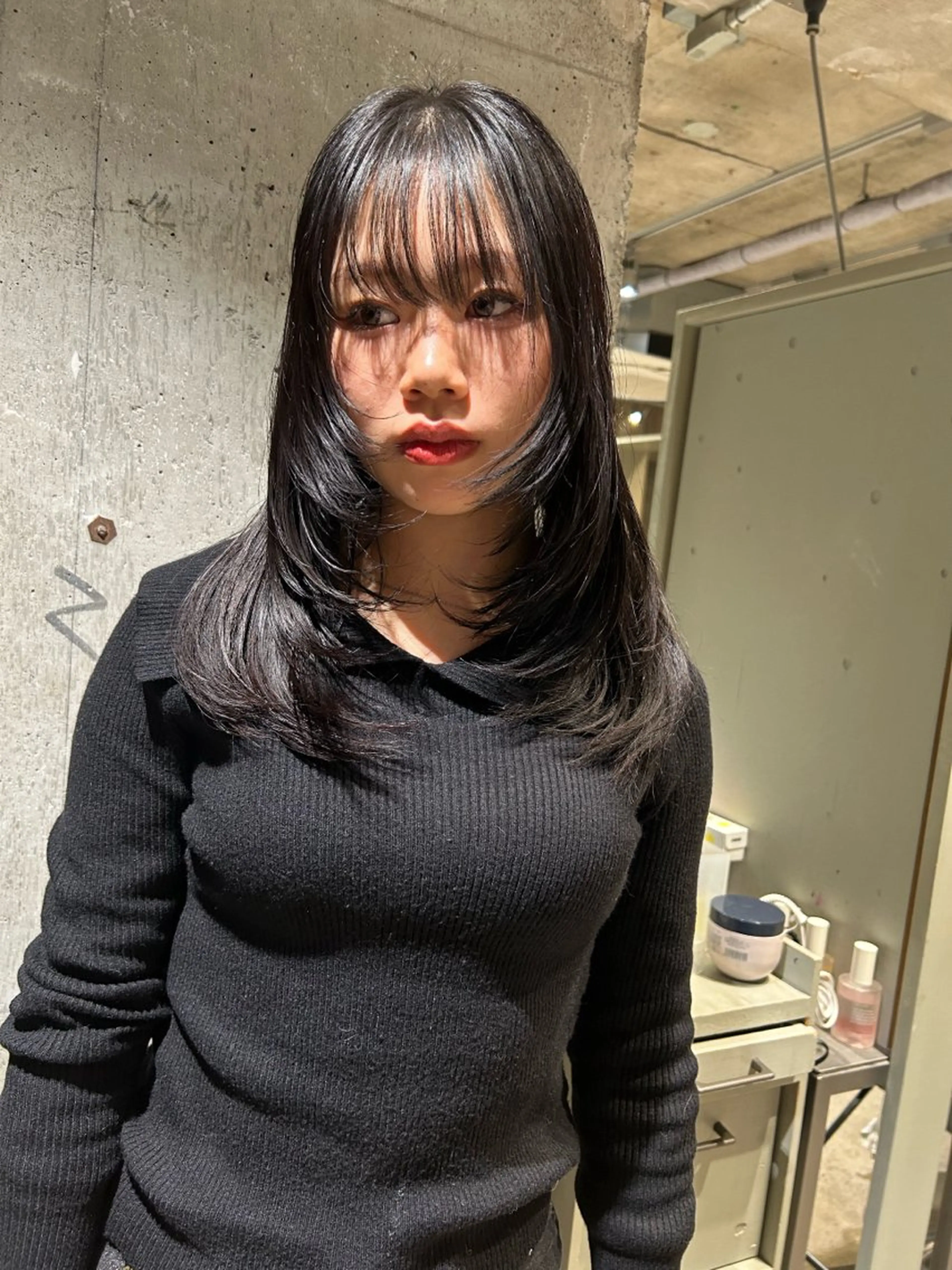 セミロング レイヤーカット 小顔カット レイヤーパーマ🪐 伽羅のヘアスタイル